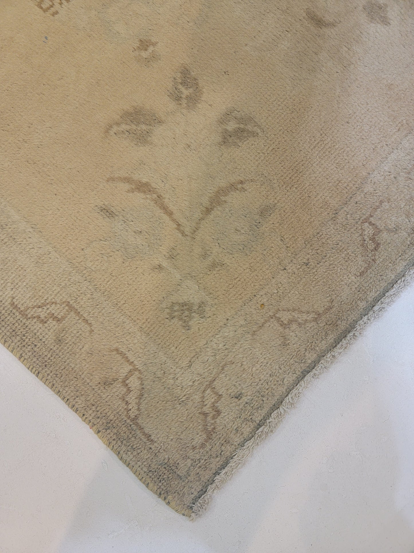 Hand-Knotted Wool Rug Tabriz 3'4" x 4'10"