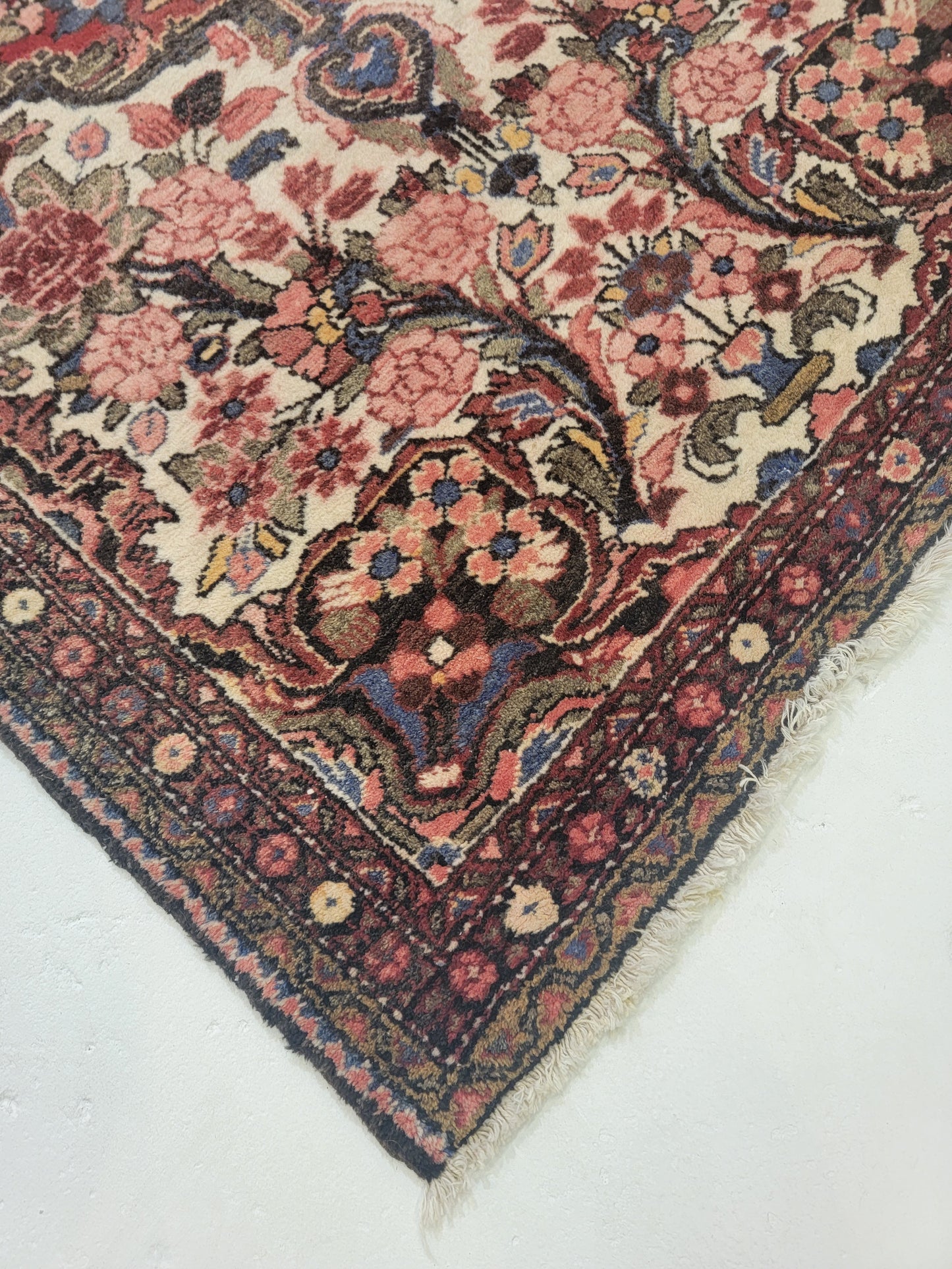 Hand-Knotted Wool Rug Hamedan Borchaloo 3'3" x 5'2"