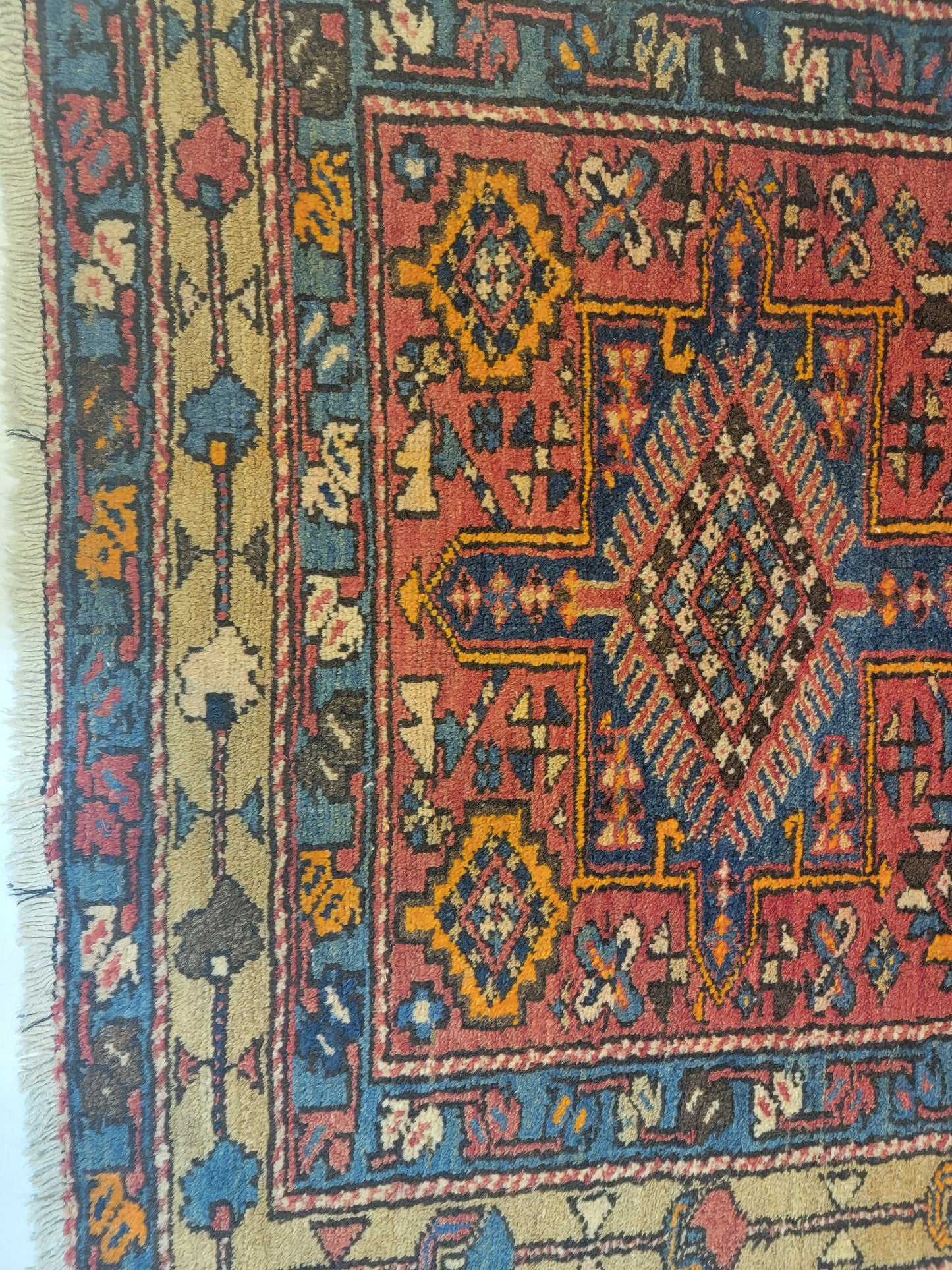 Hand-Knotted Wool Rug Heriz Karajeh 3'3" x 5'5"