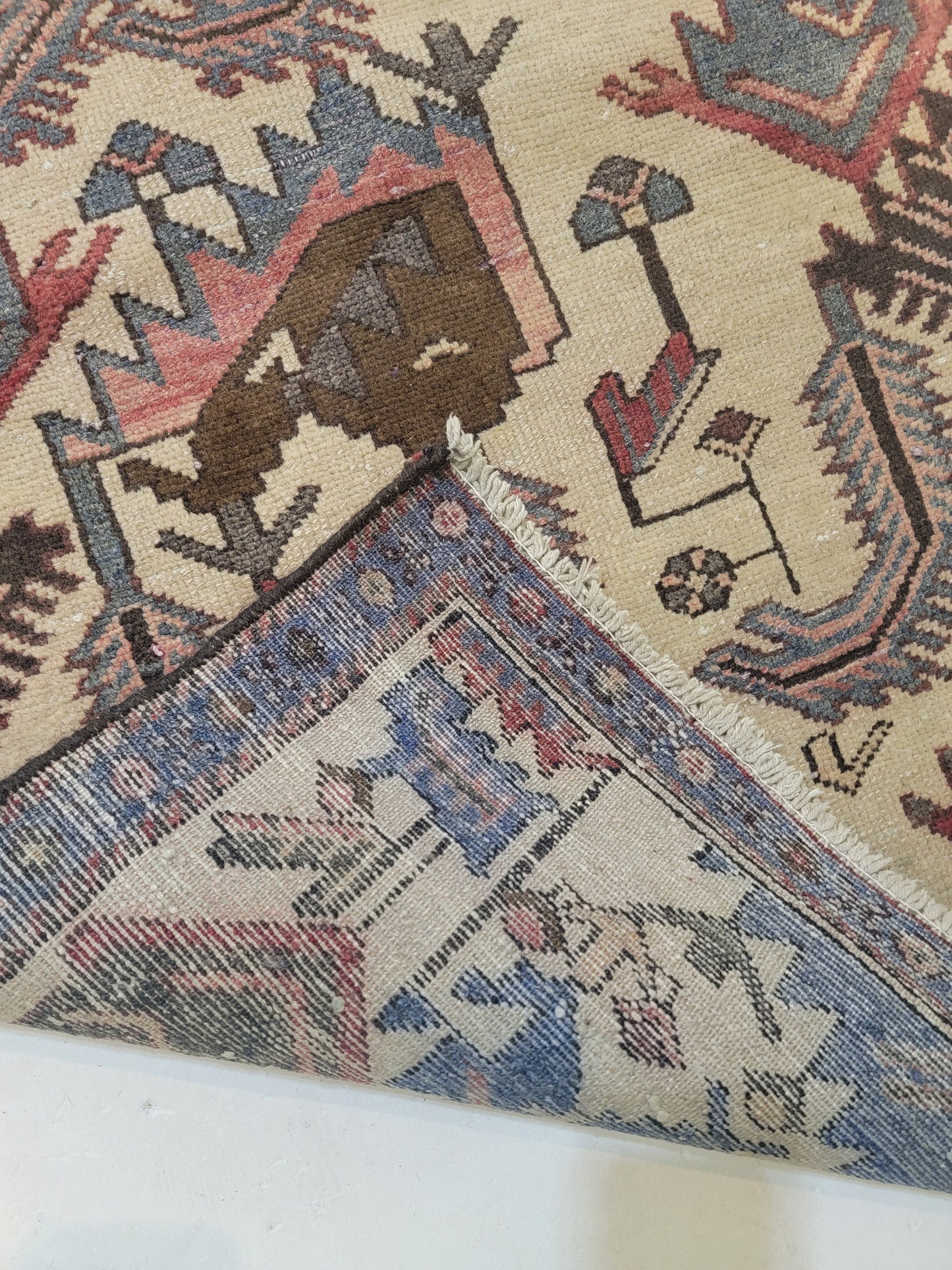 Hand-Knotted Wool Rug Heriz 2'5" x 4'