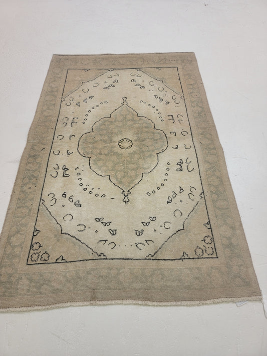 Hand-Knotted Wool Rug Tabriz 3'3" x 4'11"