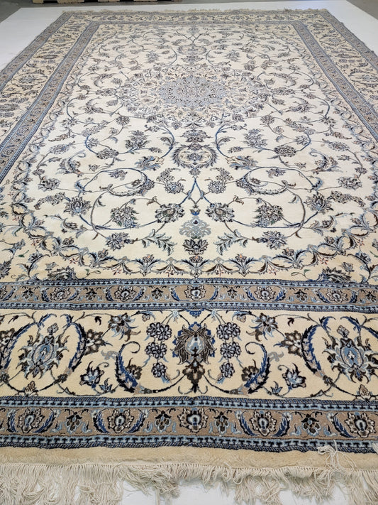 Hand-Knotted Wool and Silk Rug Nain 9'9" x 13'1"