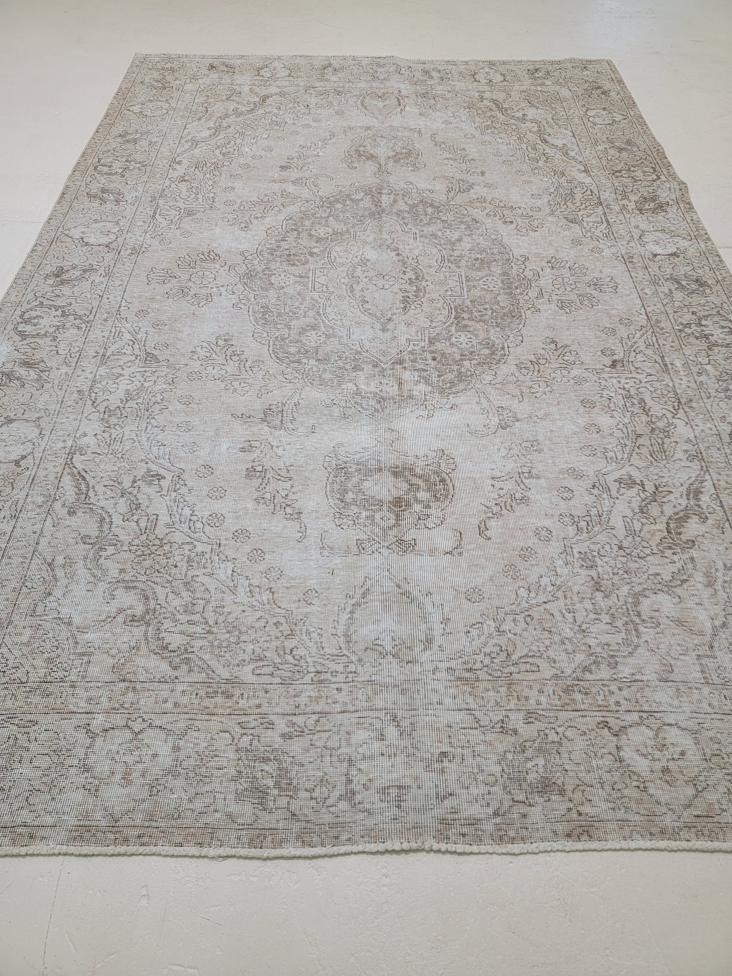 Antique Hand-Knotted Wool Area Rug Tabriz White Washed Distressed 6'8" x 9'2"
