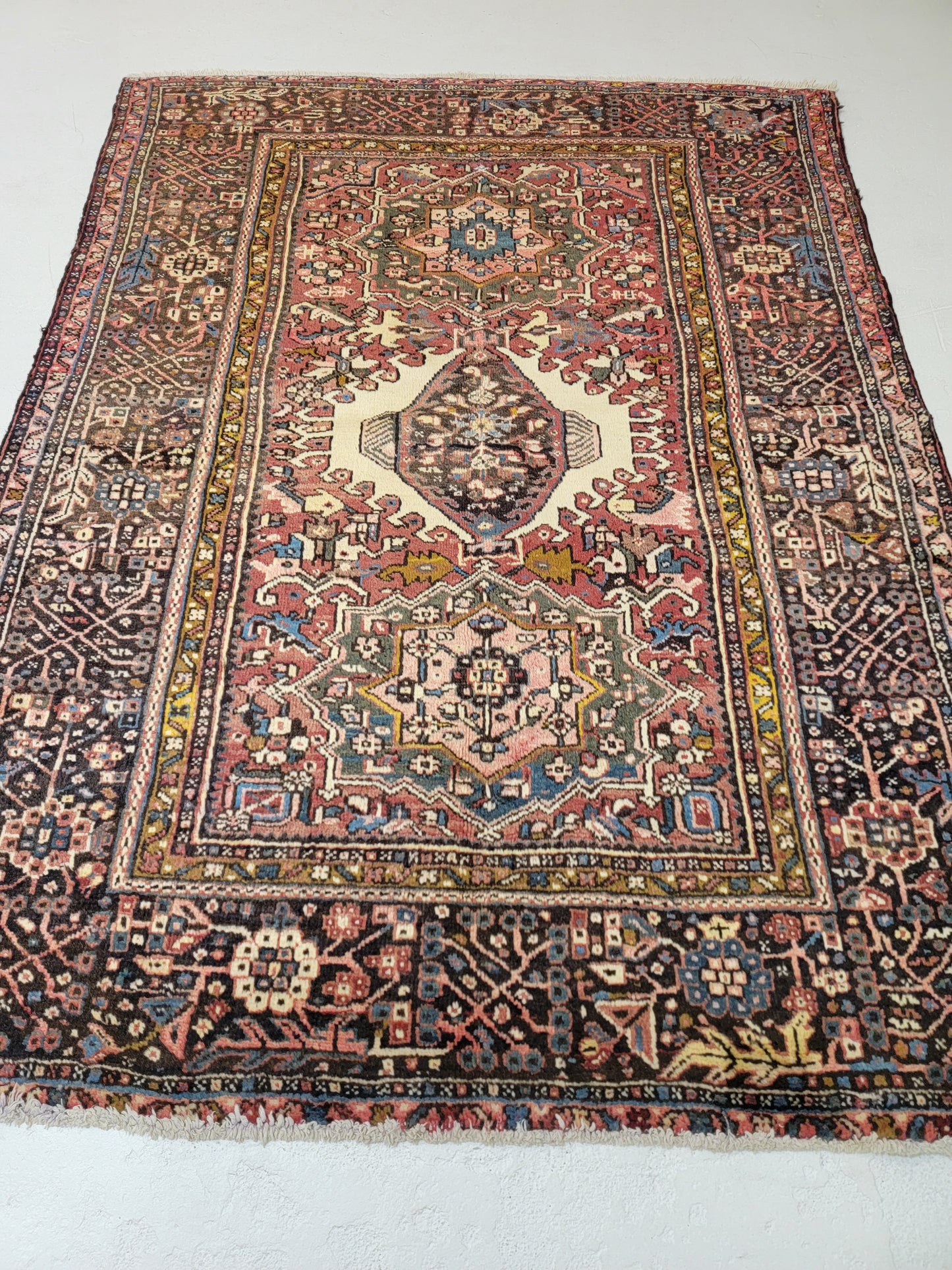 Antique Hand-Knotted Wool Area Rug Heriz Karajeh 5' x 7'