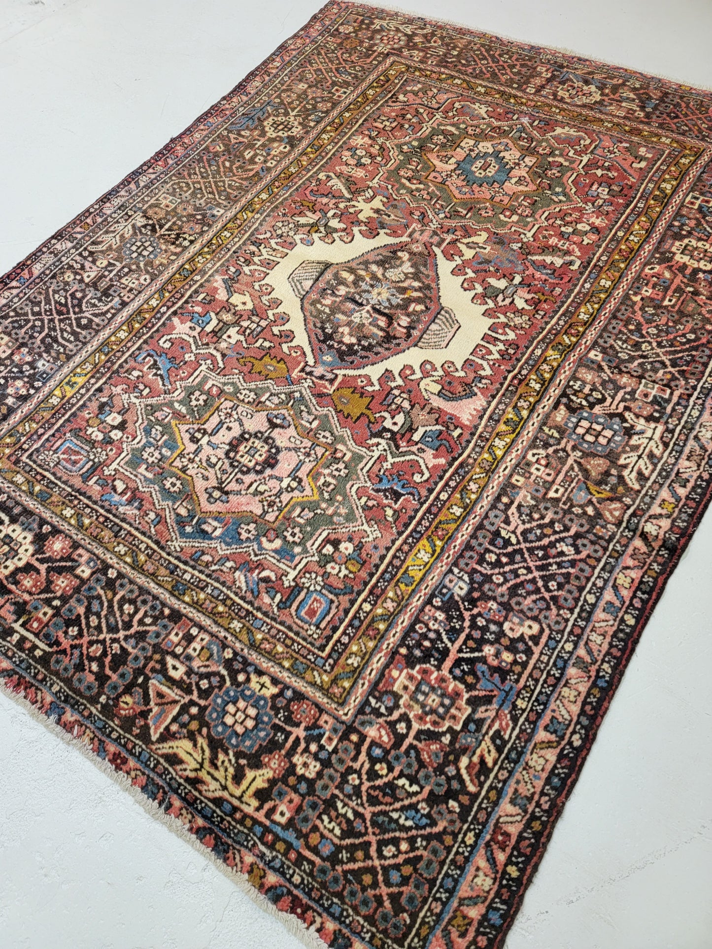Antique Hand-Knotted Wool Area Rug Heriz Karajeh 5' x 7'