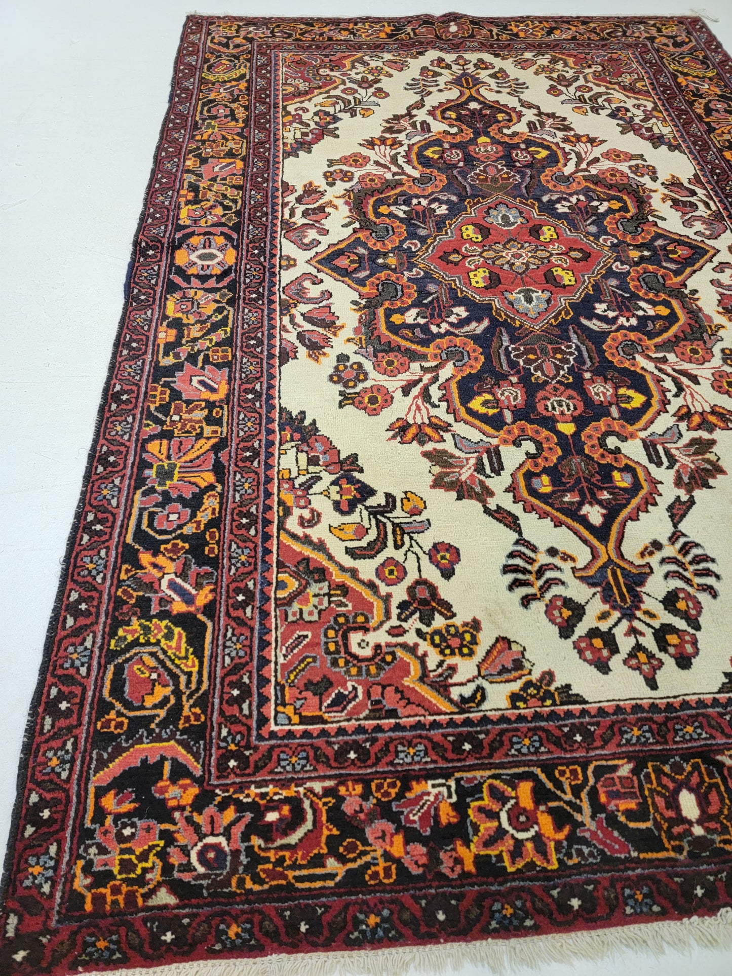Antique Hand-Knotted Wool Area Rug Shahsavand 4'6" x 6'8