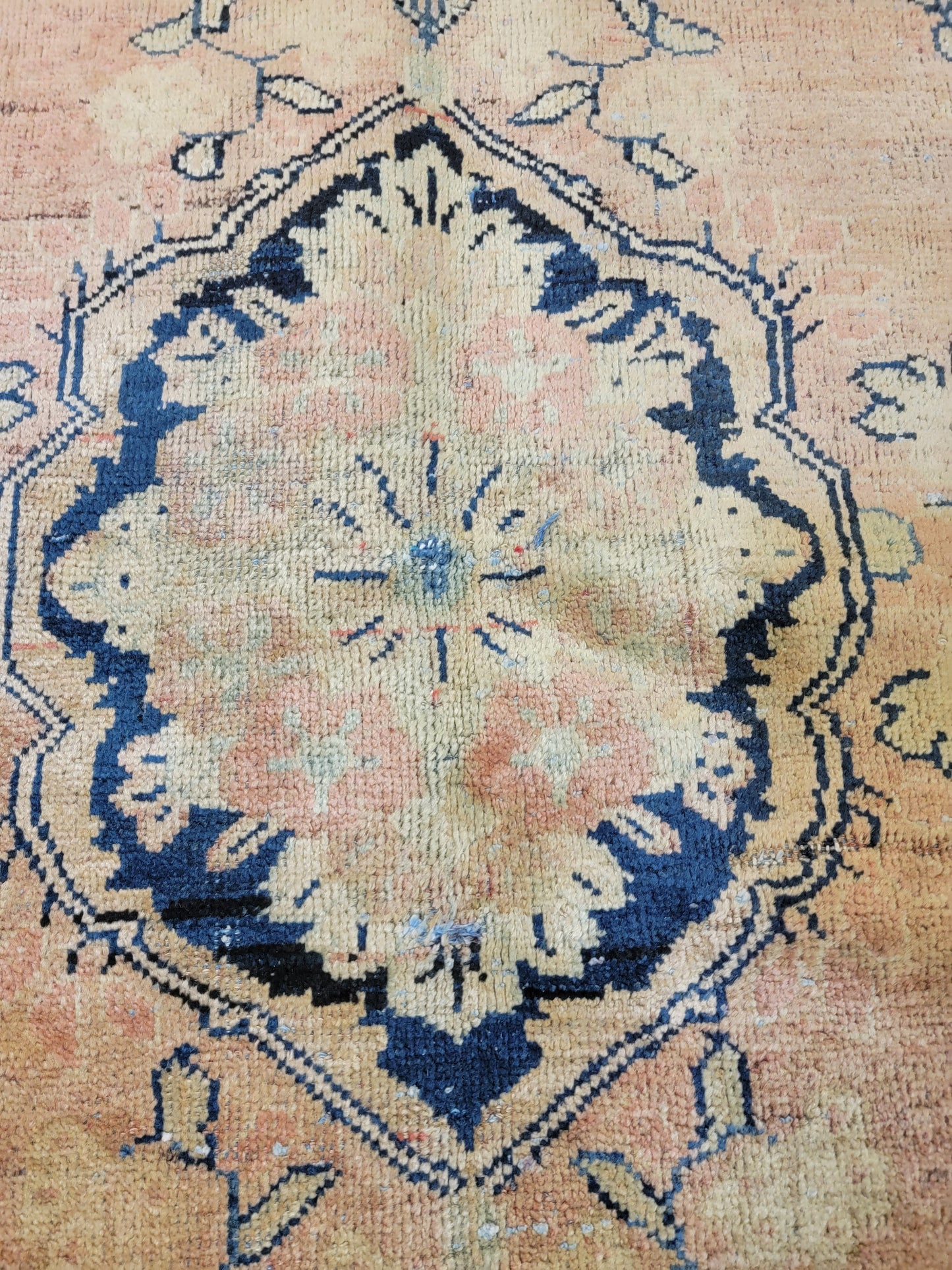 Antique Hand-Knotted Wool Area Rug Mahal 4'3" x 6'5"