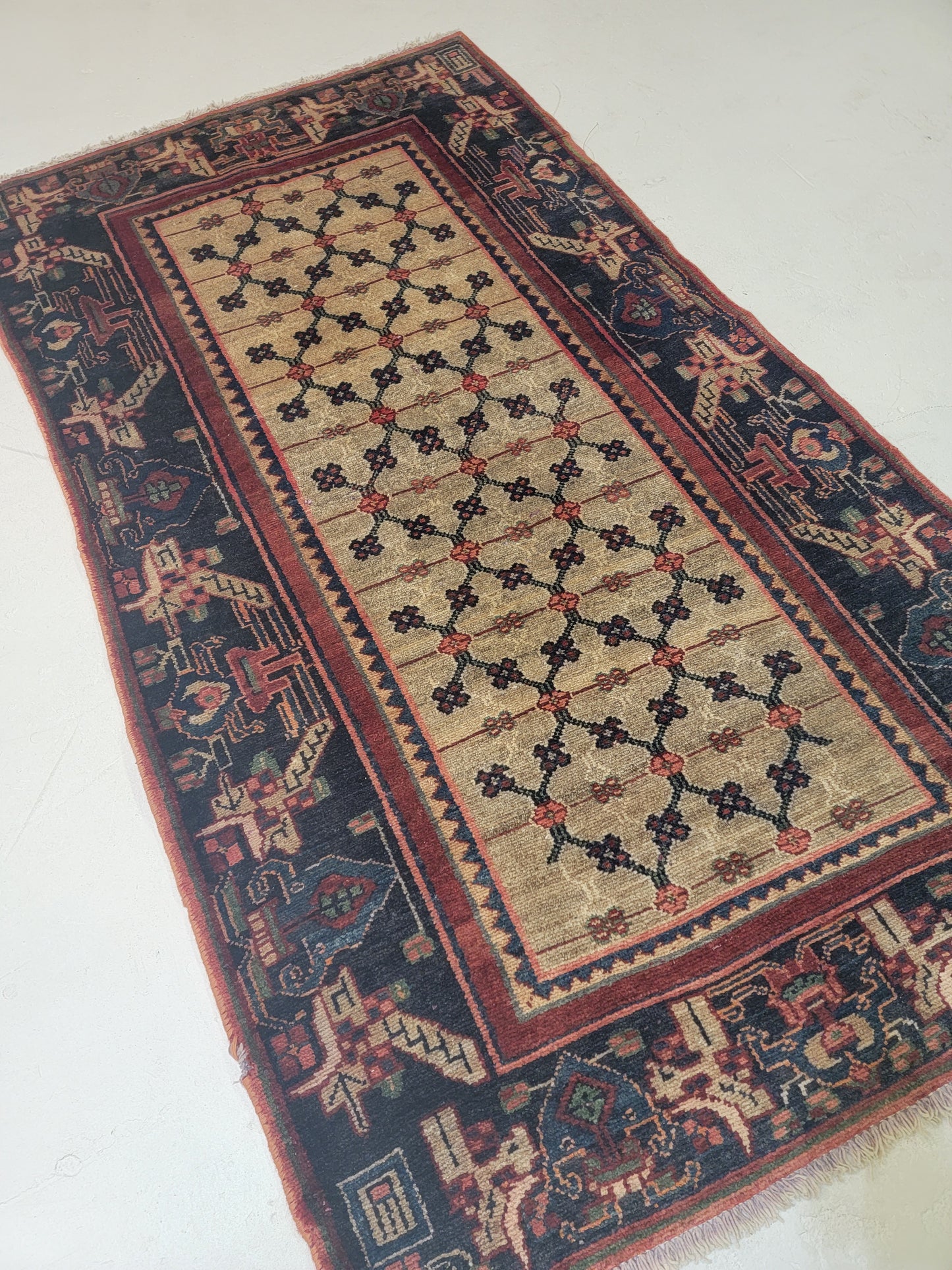 Antique Hand-Knotted Wool Area Rug Malayer 3'6" x 6'3"