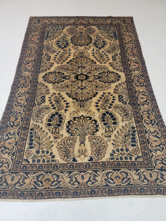 Antique Hand-Knotted Wool Area Rug Lillian 4'2" x 6'6"