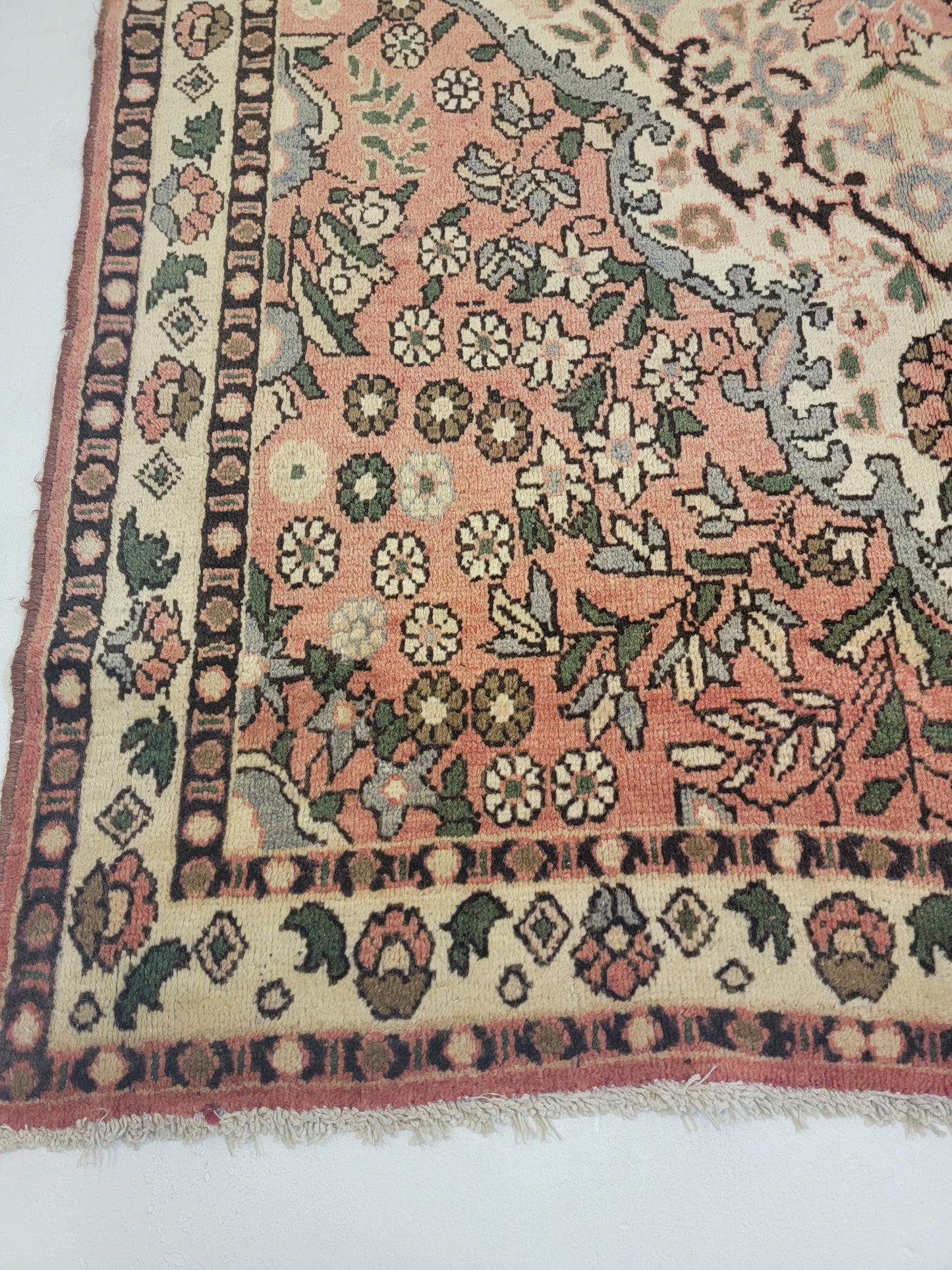 Antique Hand-Knotted Wool Area Rug Mahal 5' x 6'6"