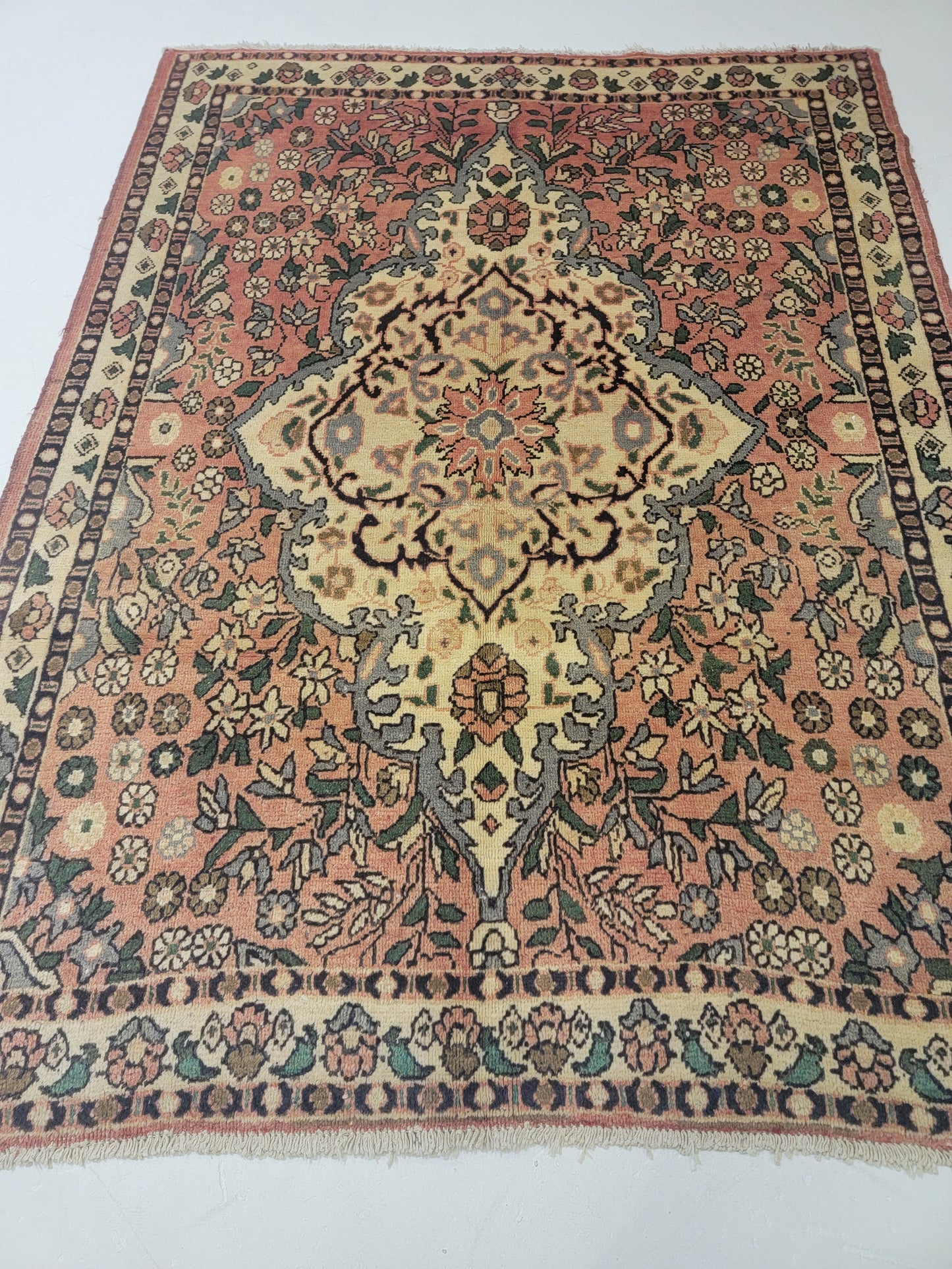 Antique Hand-Knotted Wool Area Rug Mahal 5' x 6'6"