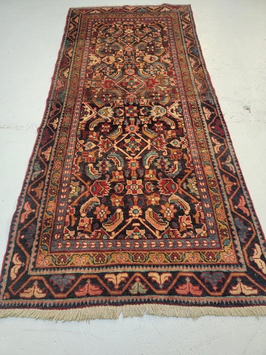 Hand-Knotted Wool Runner Hamedan Herati 3'4" x 7'4"