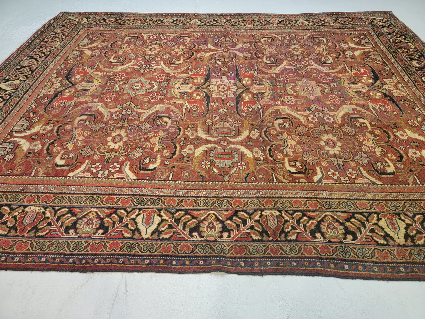 Antique Hand-Knotted Wool Area Rug Mahal 9'5" x 11'2"