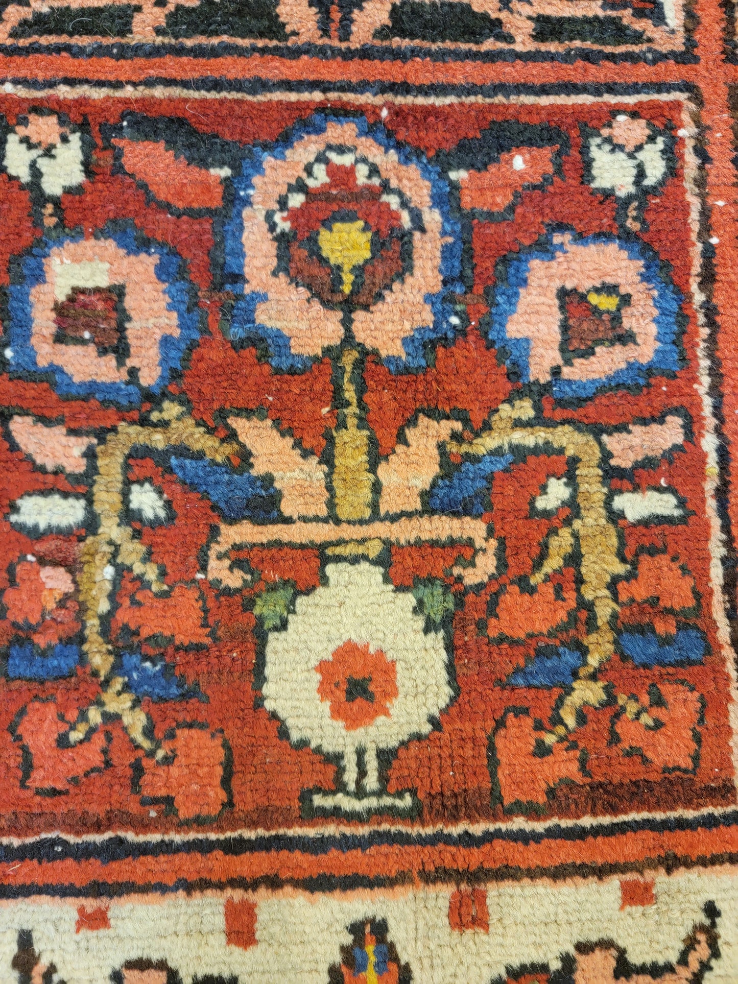 Hand-Knotted Wool Area Rug Bakhtiari 6'10" x 10'4"