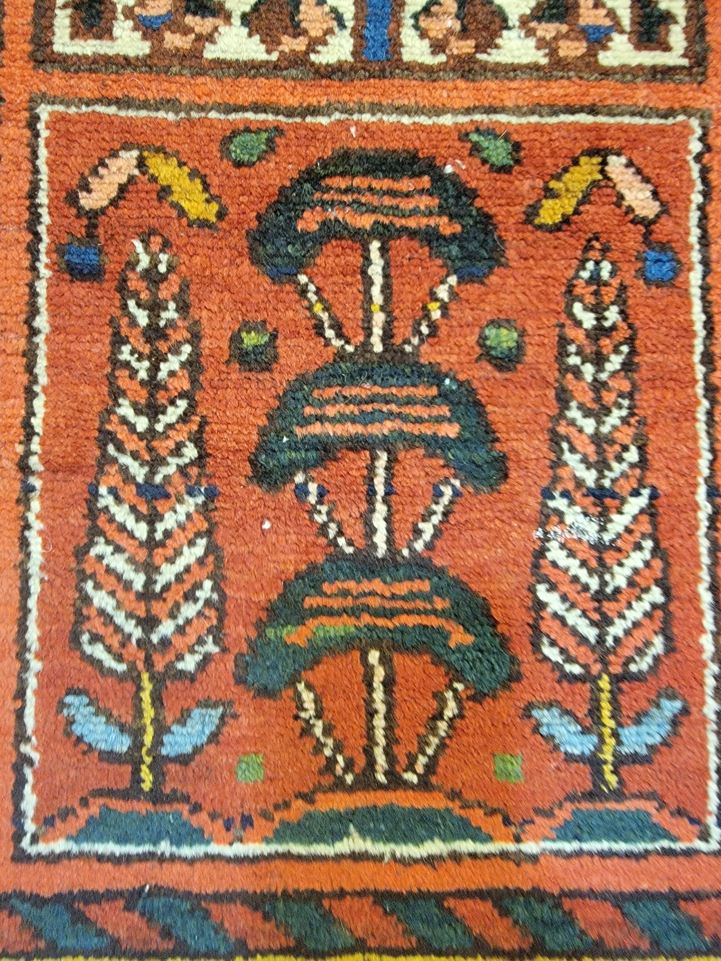 Hand-Knotted Wool Area Rug Bakhtiari 6'10" x 10'4"