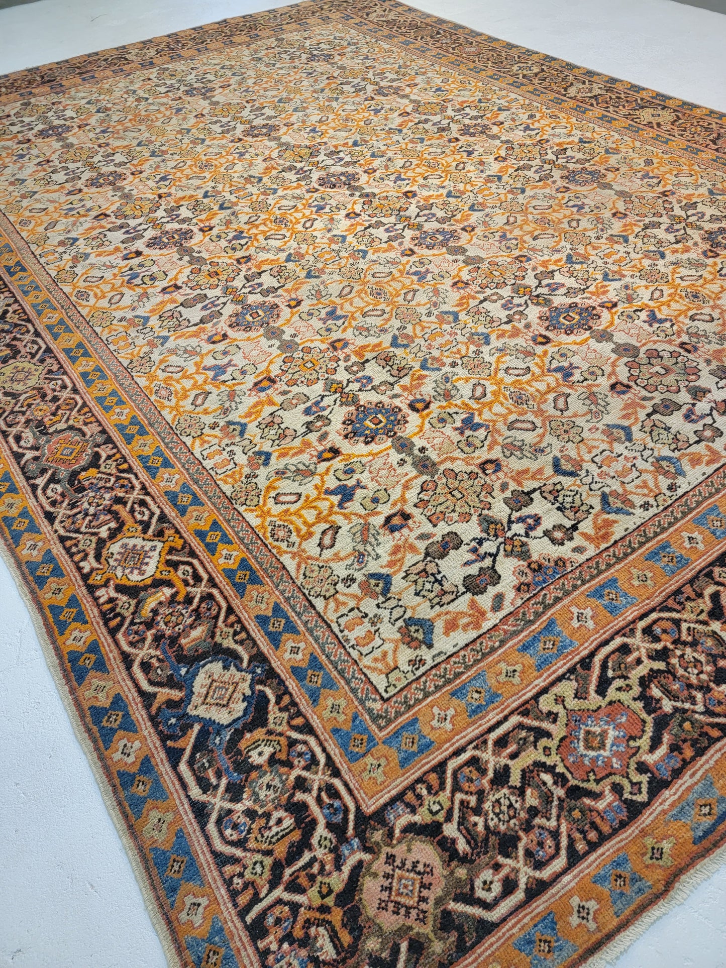 Antique Hand-Knotted Wool Area Rug Sultanabad Collectible 10'4" x 14'6"