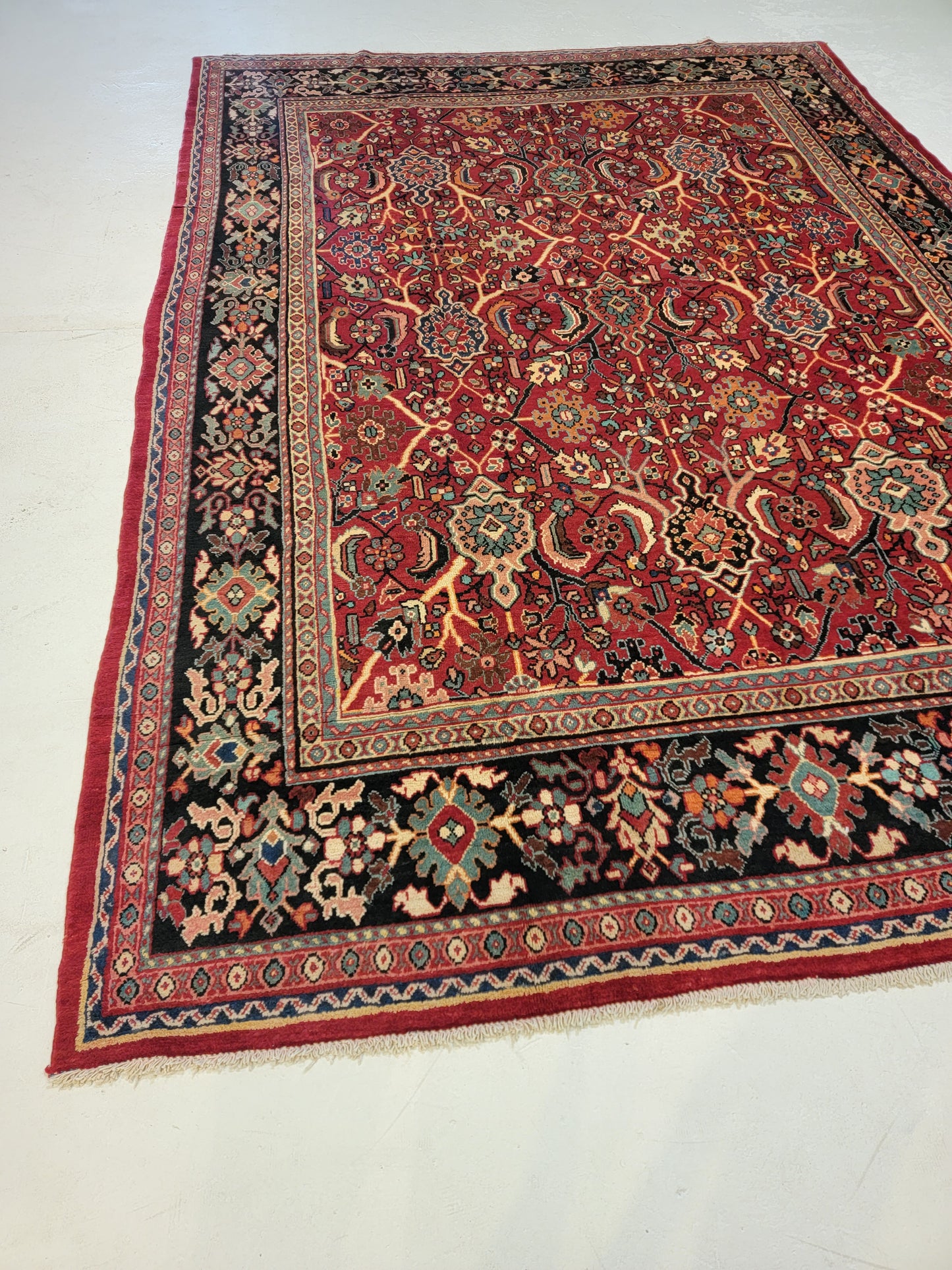 Hand-Knotted Wool Rug Mahal 7'10" x 11'3"