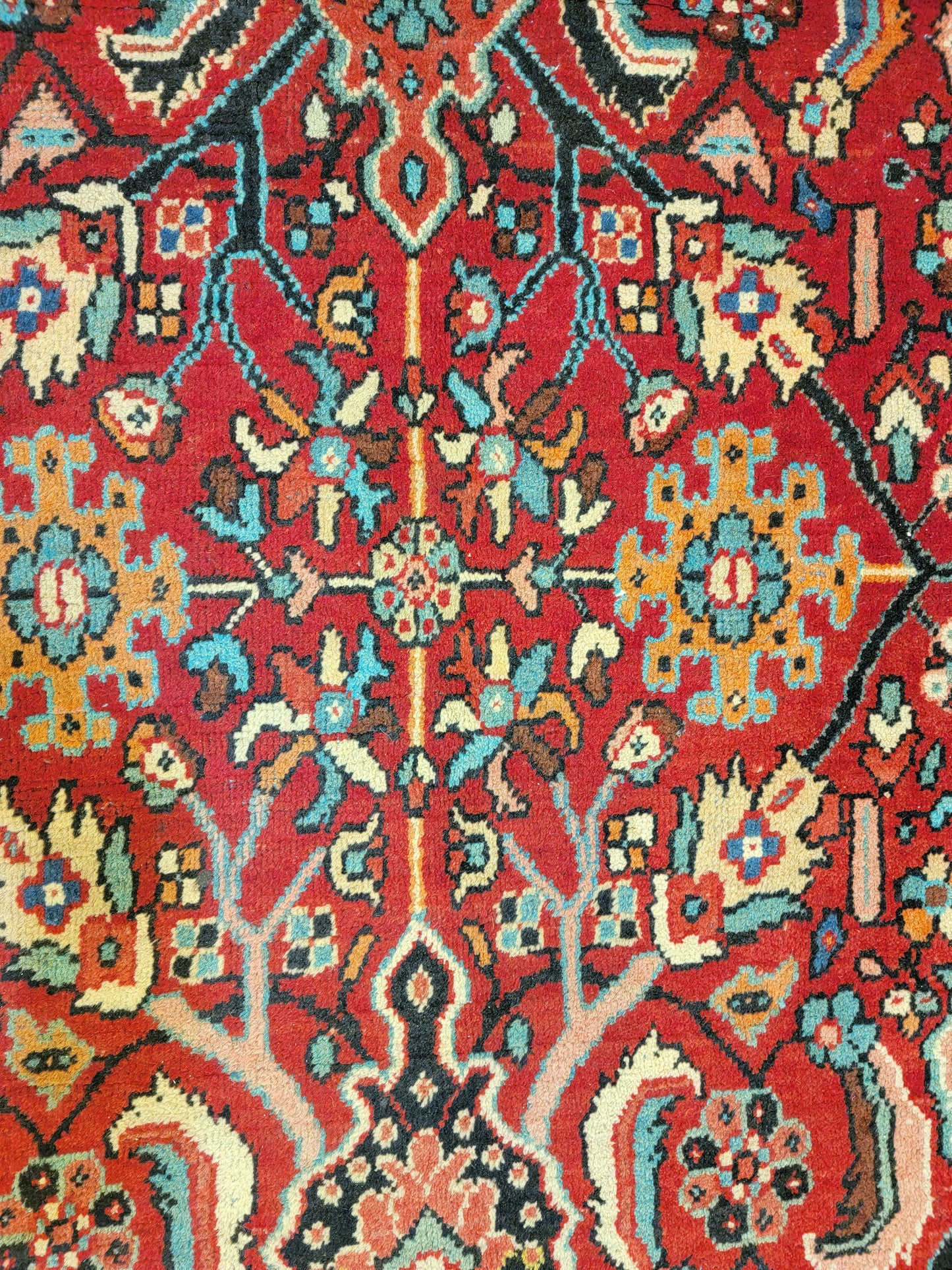 Hand-Knotted Wool Rug Mahal 7'10" x 11'3"