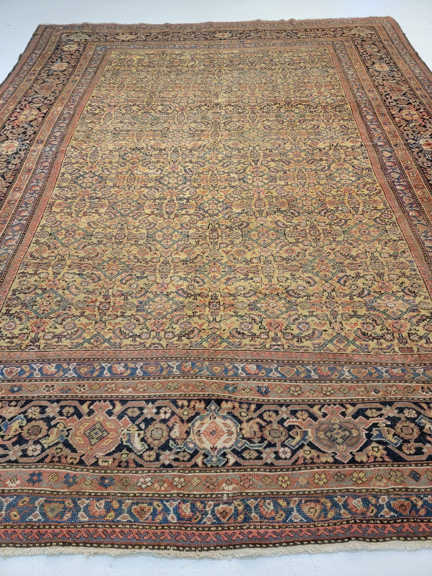 Antique Hand-Knotted Wool Rug Mahal 10'5" x 13'3"