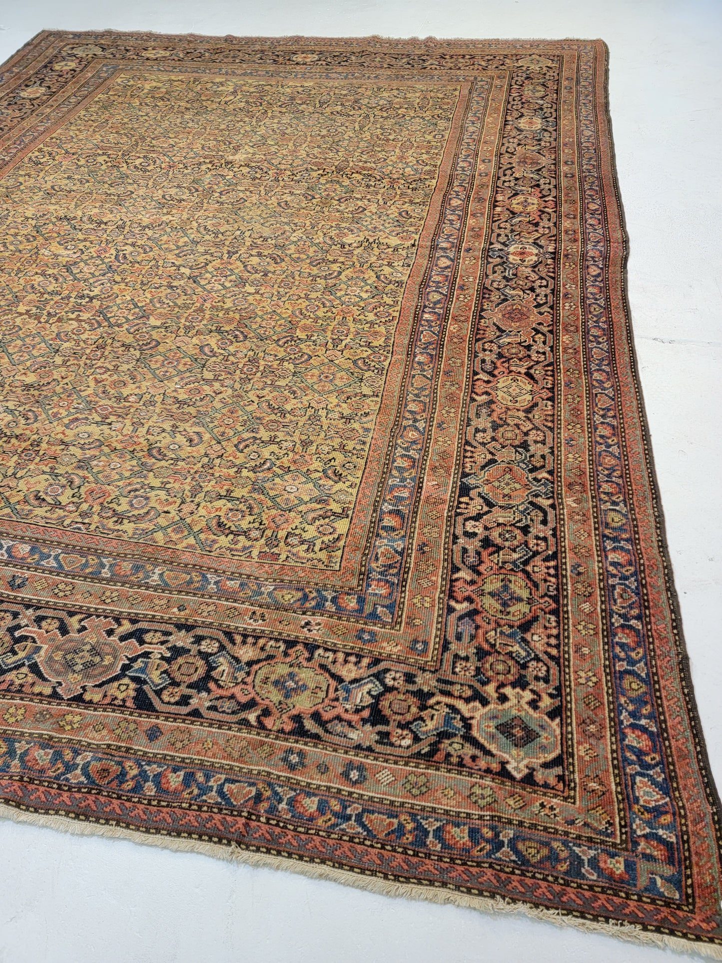 Antique Hand-Knotted Wool Rug Mahal 10'5" x 13'3"
