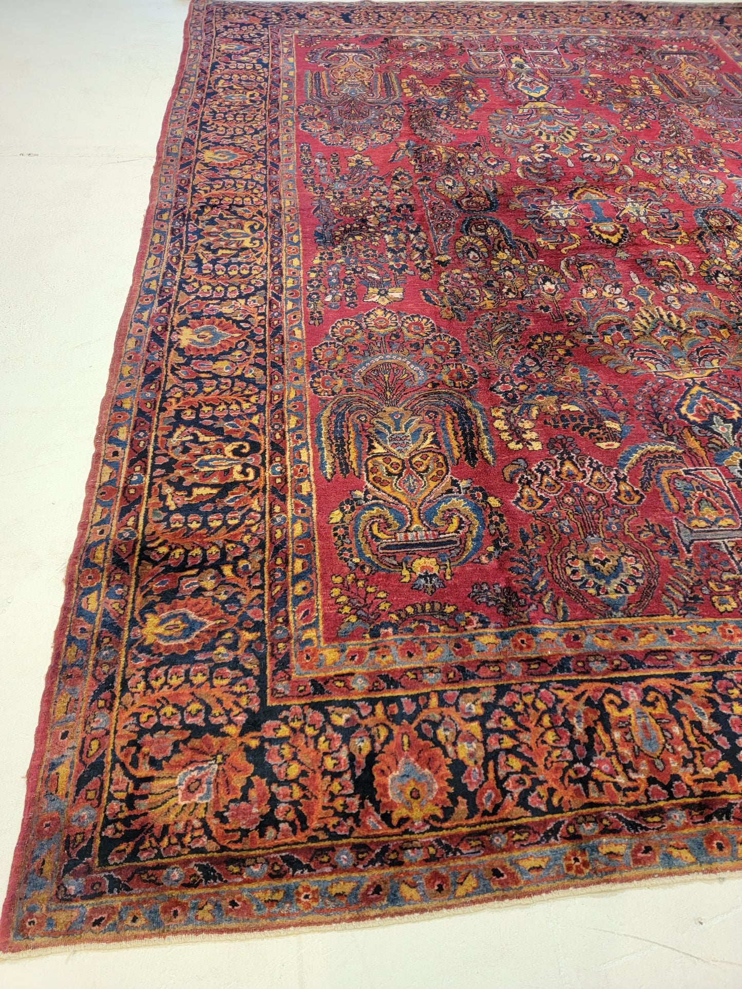 Antique Hand-Knotted Wool Rug Sarouk 8'7" x 11'6"