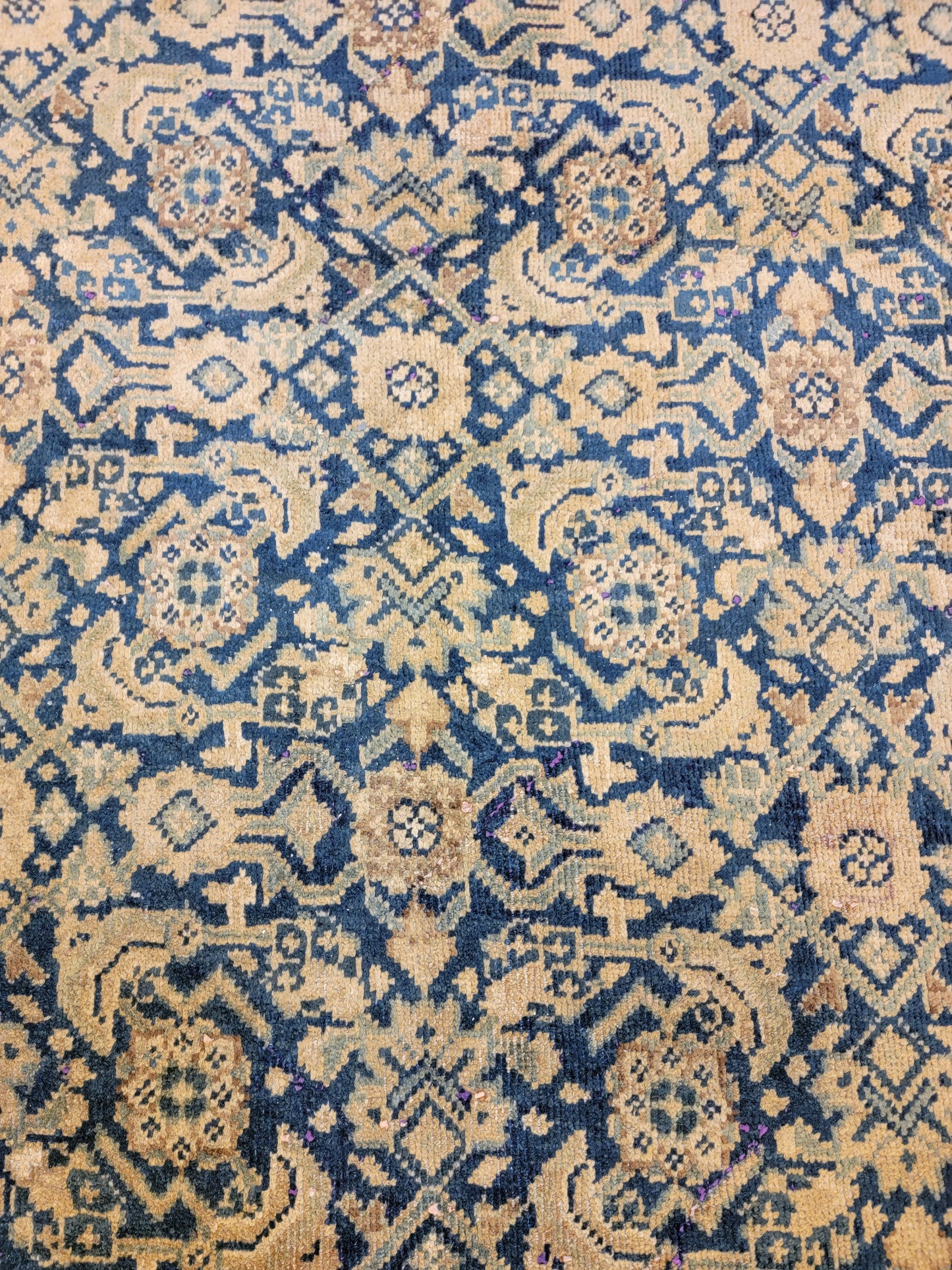 Hand-Knotted Wool Rug Mahal 9'7" x 12'11"