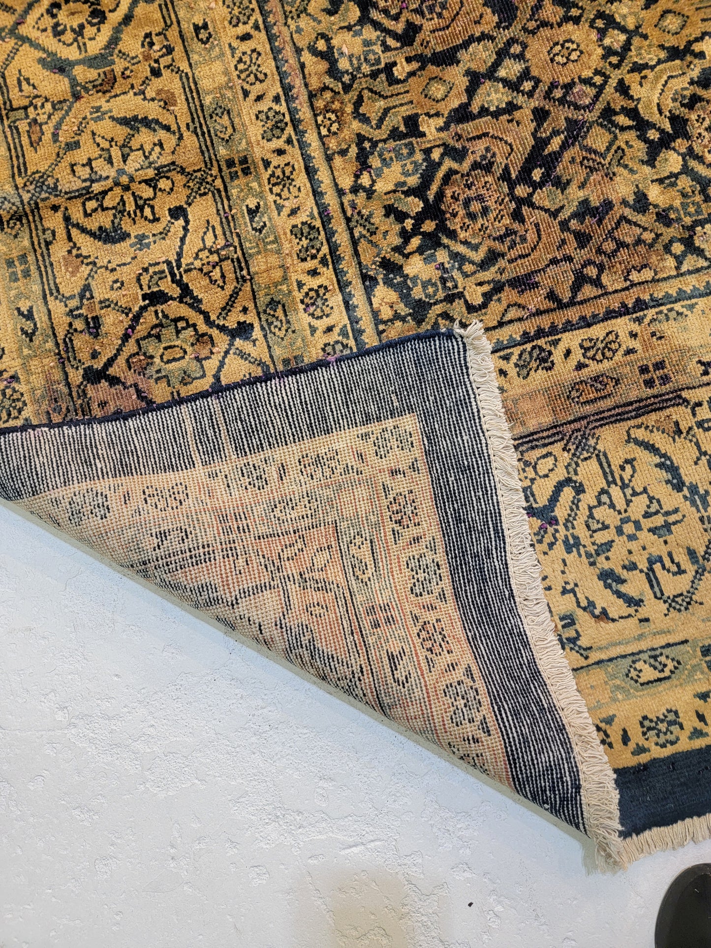 Hand-Knotted Wool Rug Mahal 9'7" x 12'11"