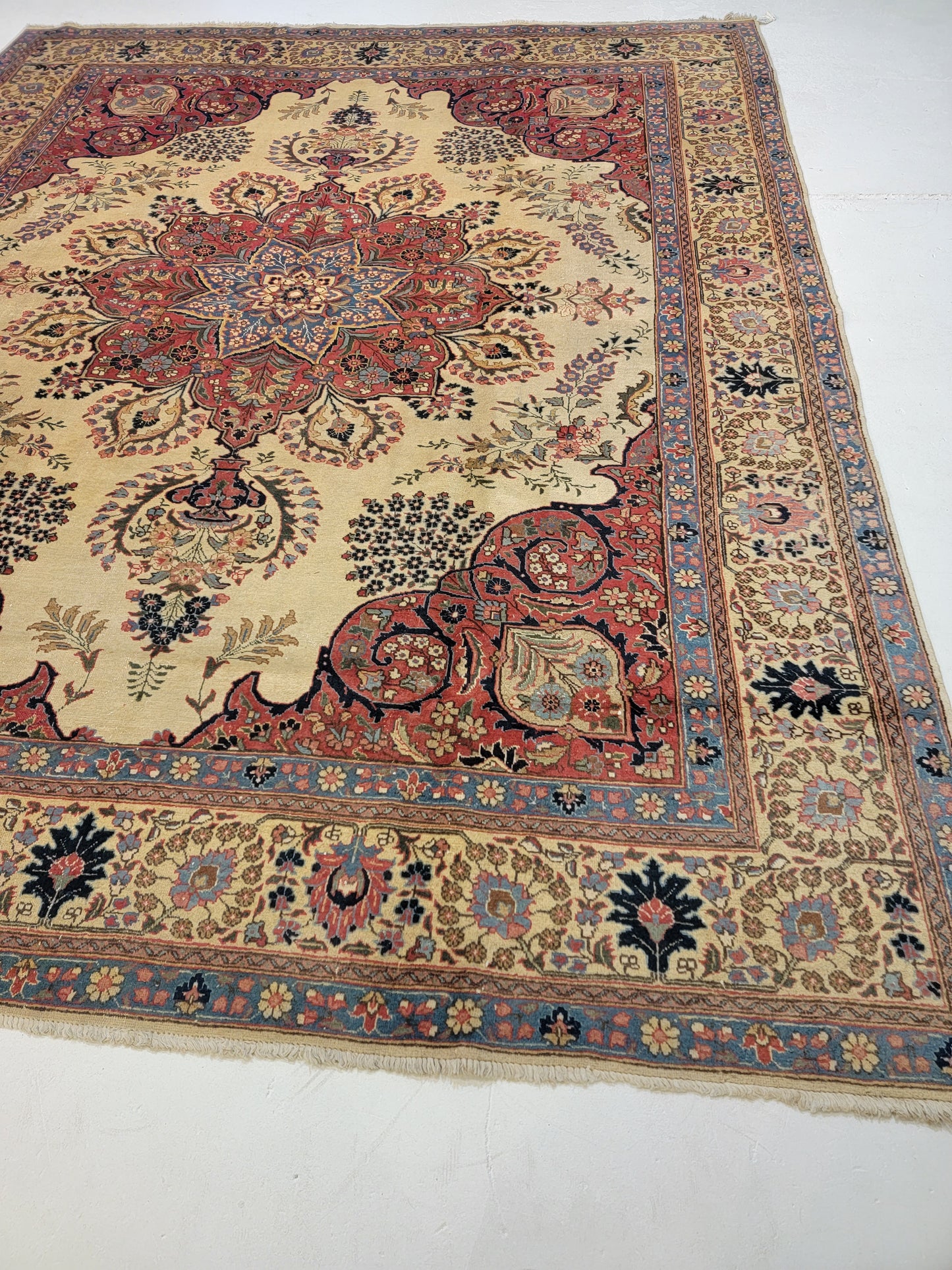 Hand-Knotted Wool Rug Tabriz Khoy 9'5" x 11'10"
