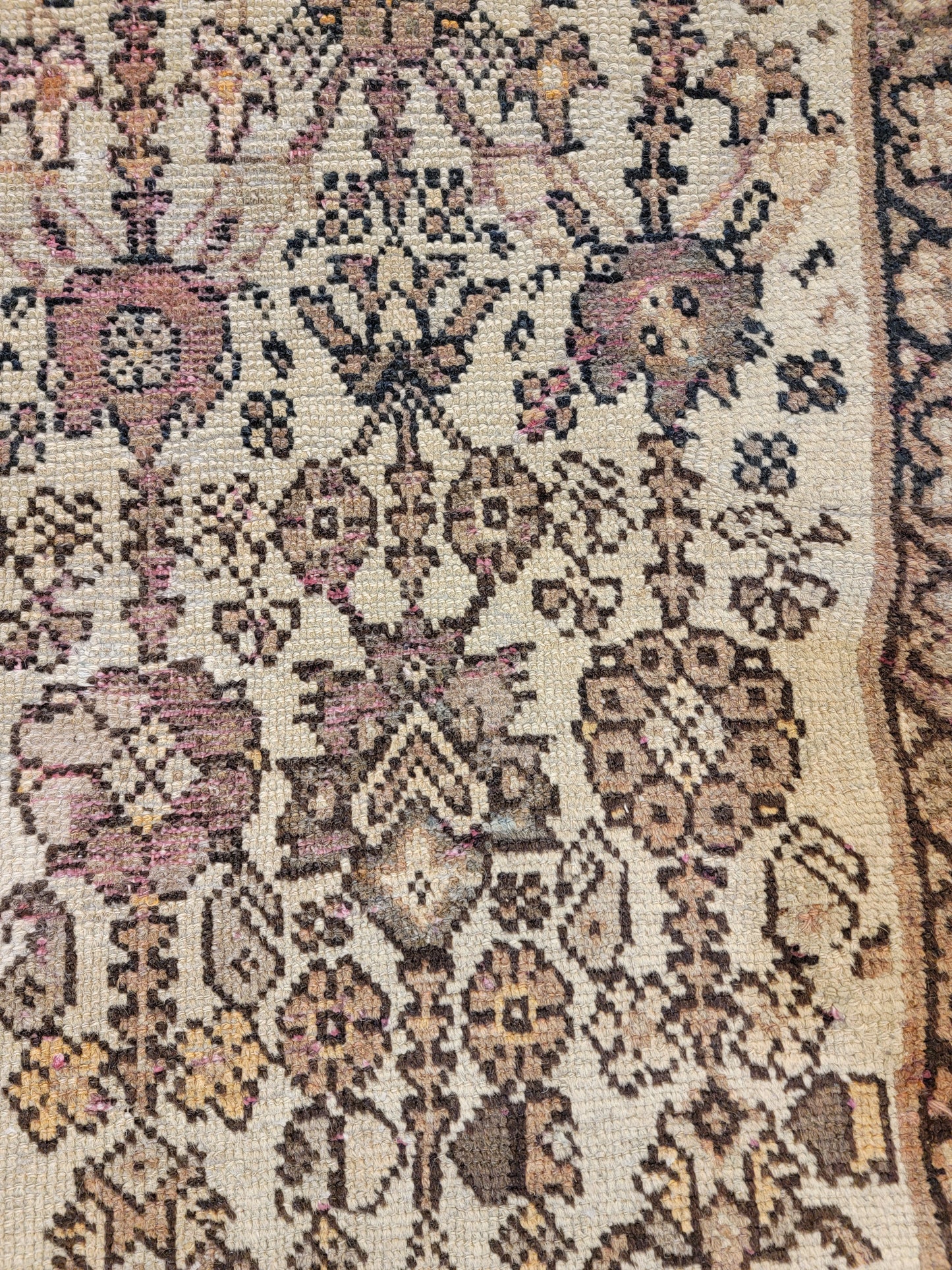 Hand-Knotted Wool Rug Sultanabad 10'1" x 13'10"