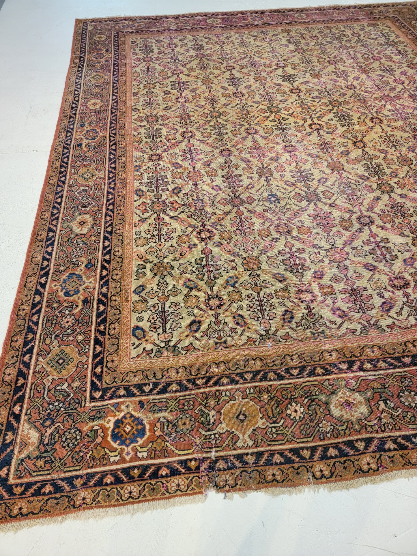 Hand-Knotted Wool Rug Sultanabad 11' x 13'5"