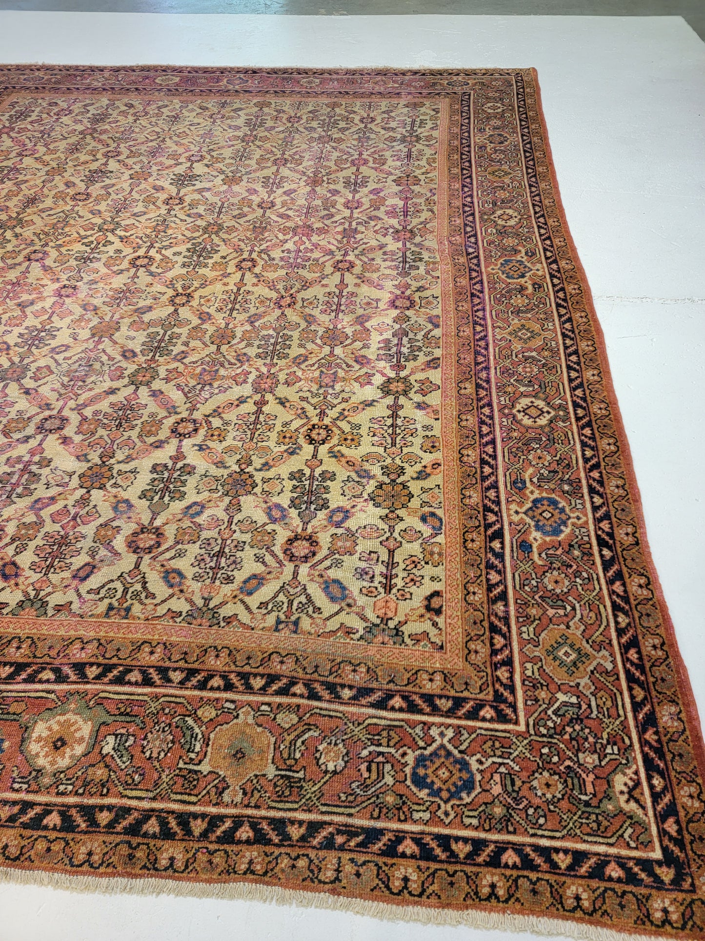 Hand-Knotted Wool Rug Sultanabad 11' x 13'5"