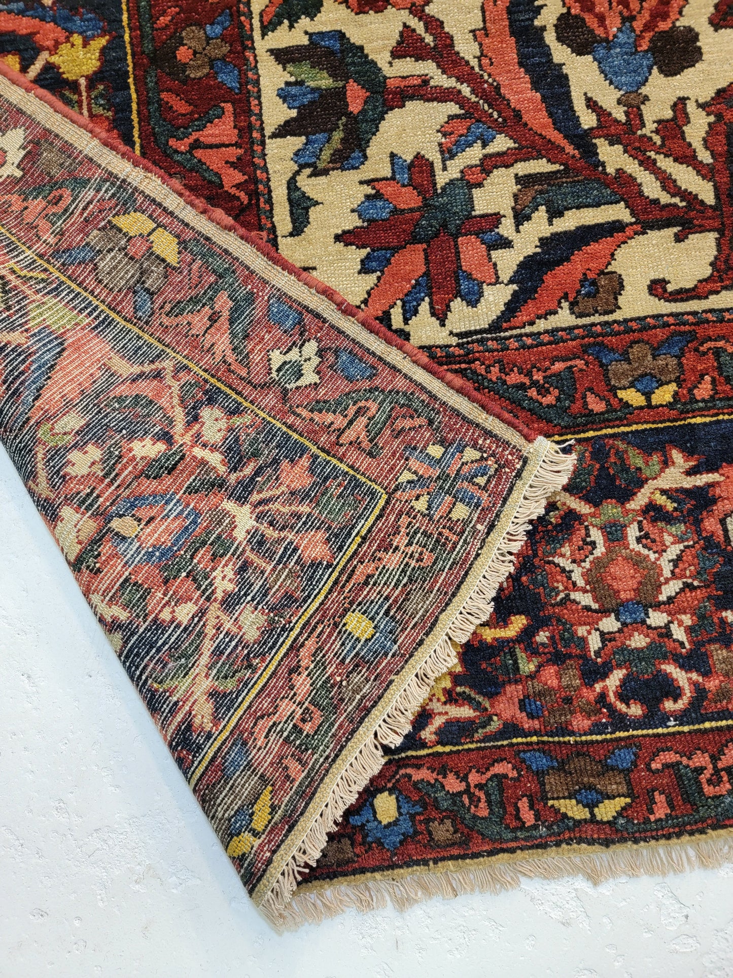Hand-Knotted Wool Rug Bakhtiari 11'5" x 16'3"