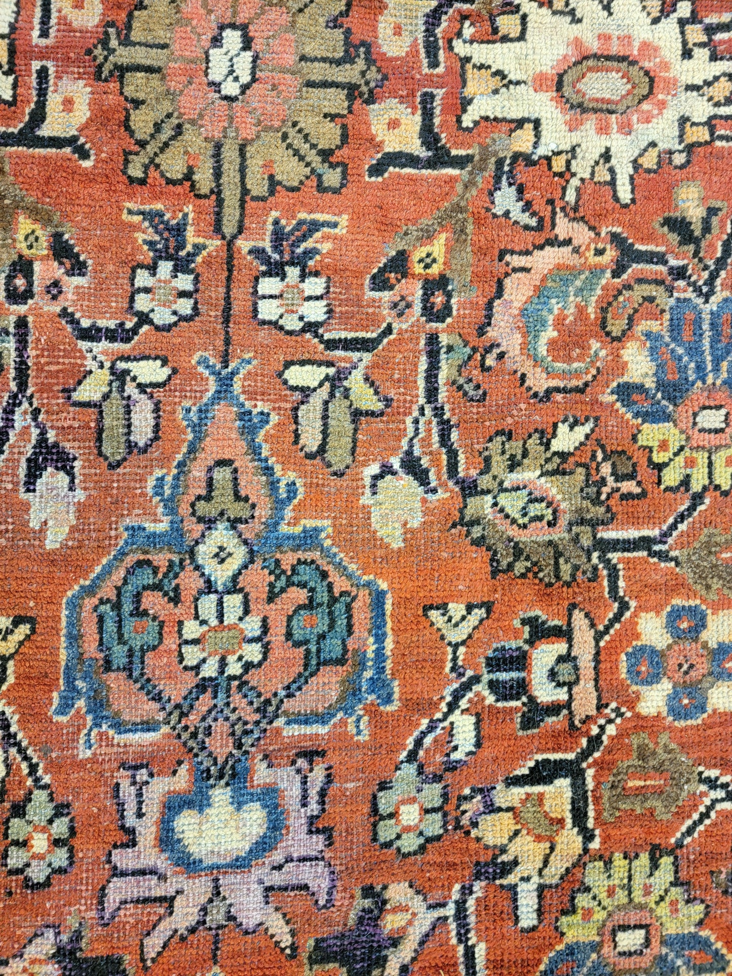 Hand-Knotted Wool Rug Mahal 10'6" x 17'5"