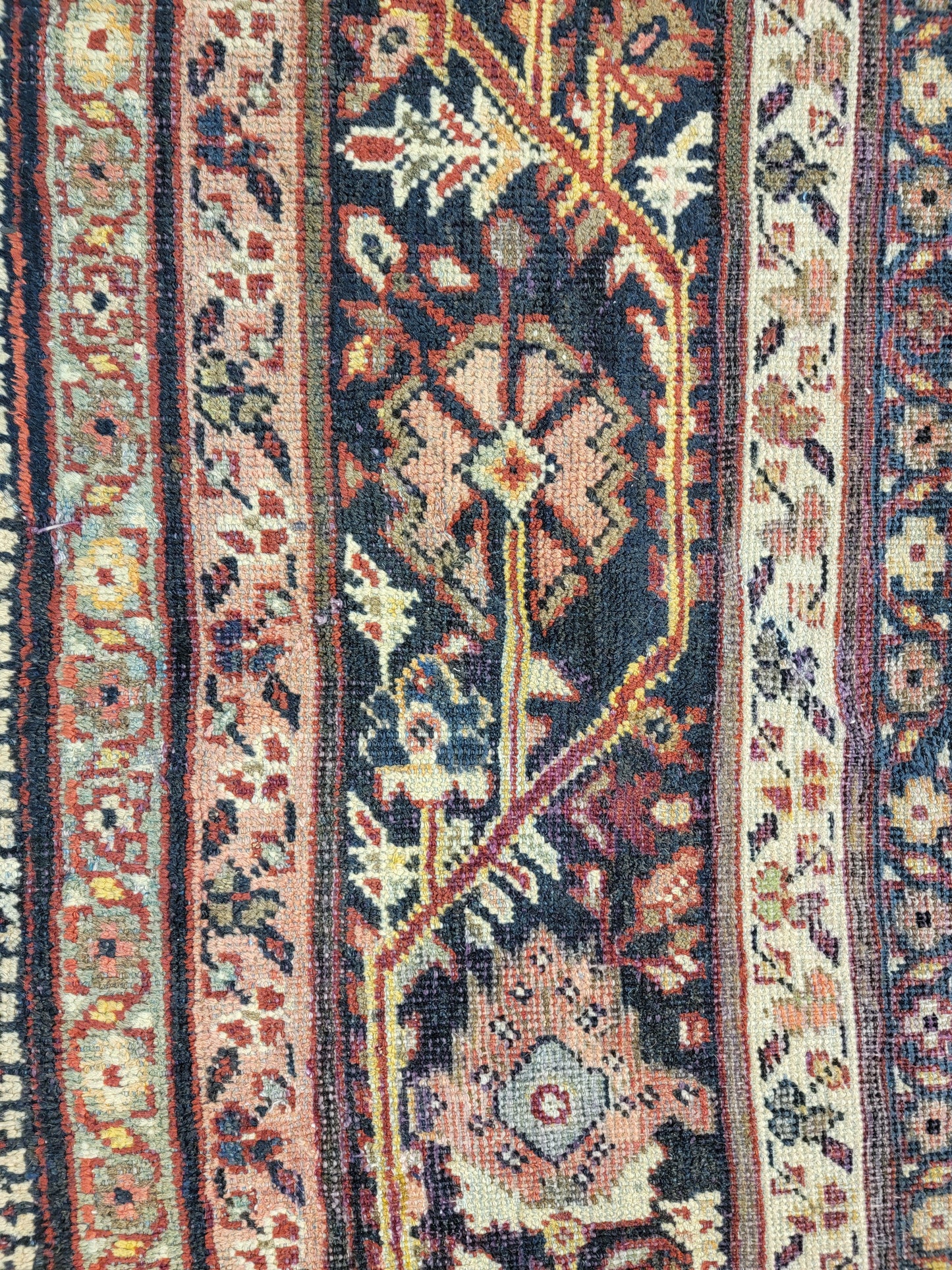 Hand-Knotted Wool Rug Mahal 10'6" x 17'5"