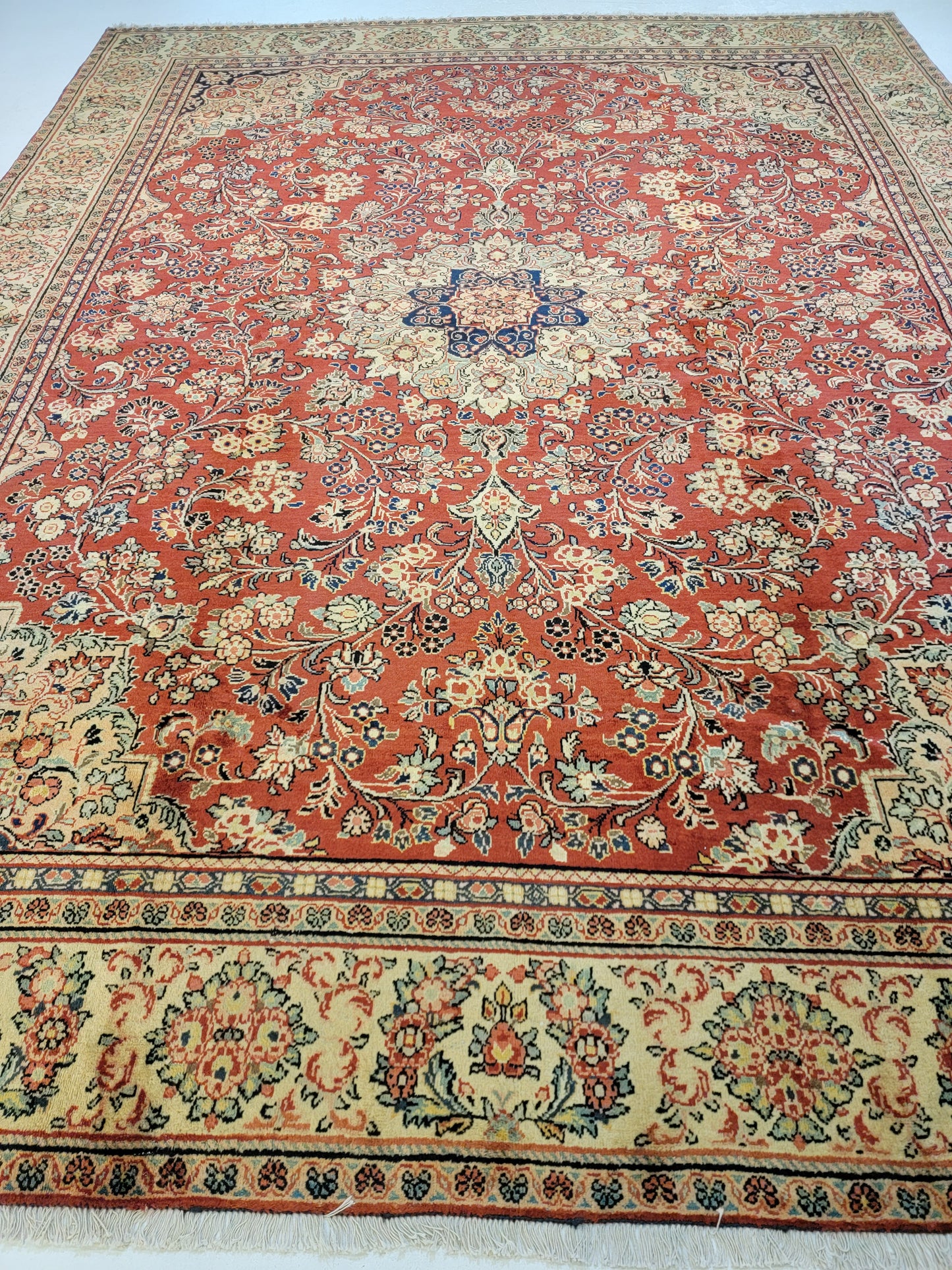 Hand-Knotted Wool Rug Mahal 10'3" x 13'1"