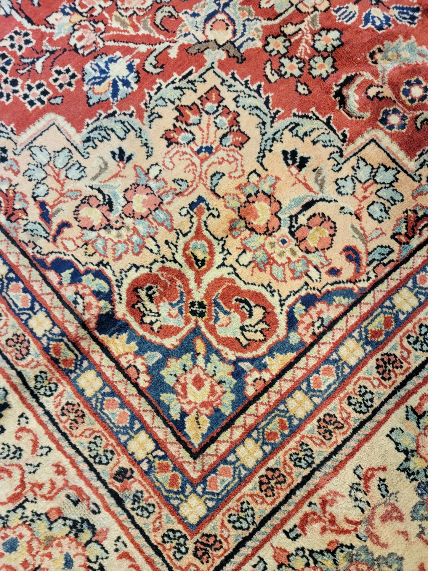 Hand-Knotted Wool Rug Mahal 10'3" x 13'1"