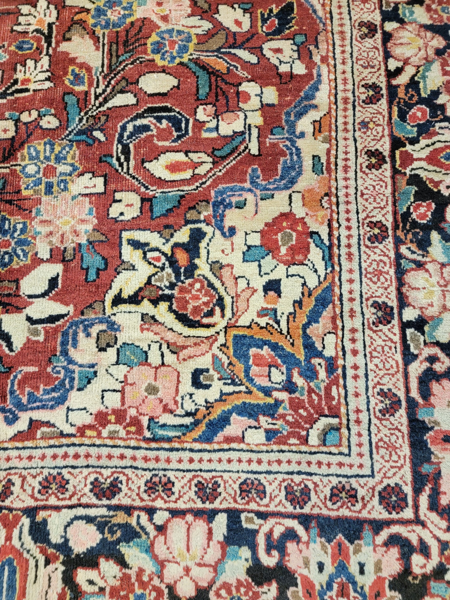 Hand-Knotted Wool Rug Mahal 9'3" x 11'6"