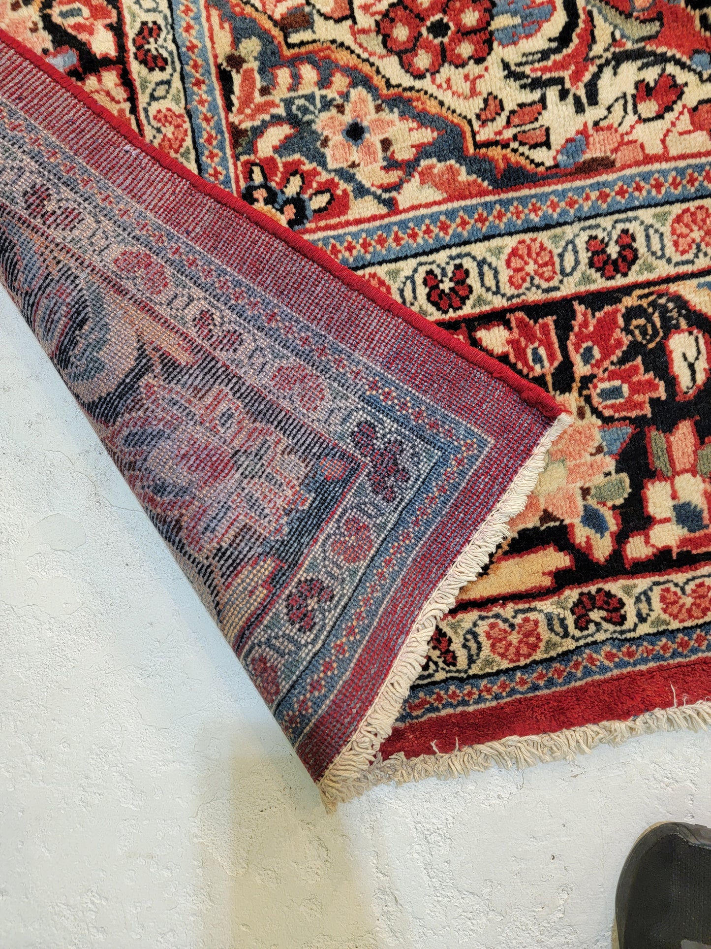 Hand-Knotted Wool Rug Mahal 9' x 12'