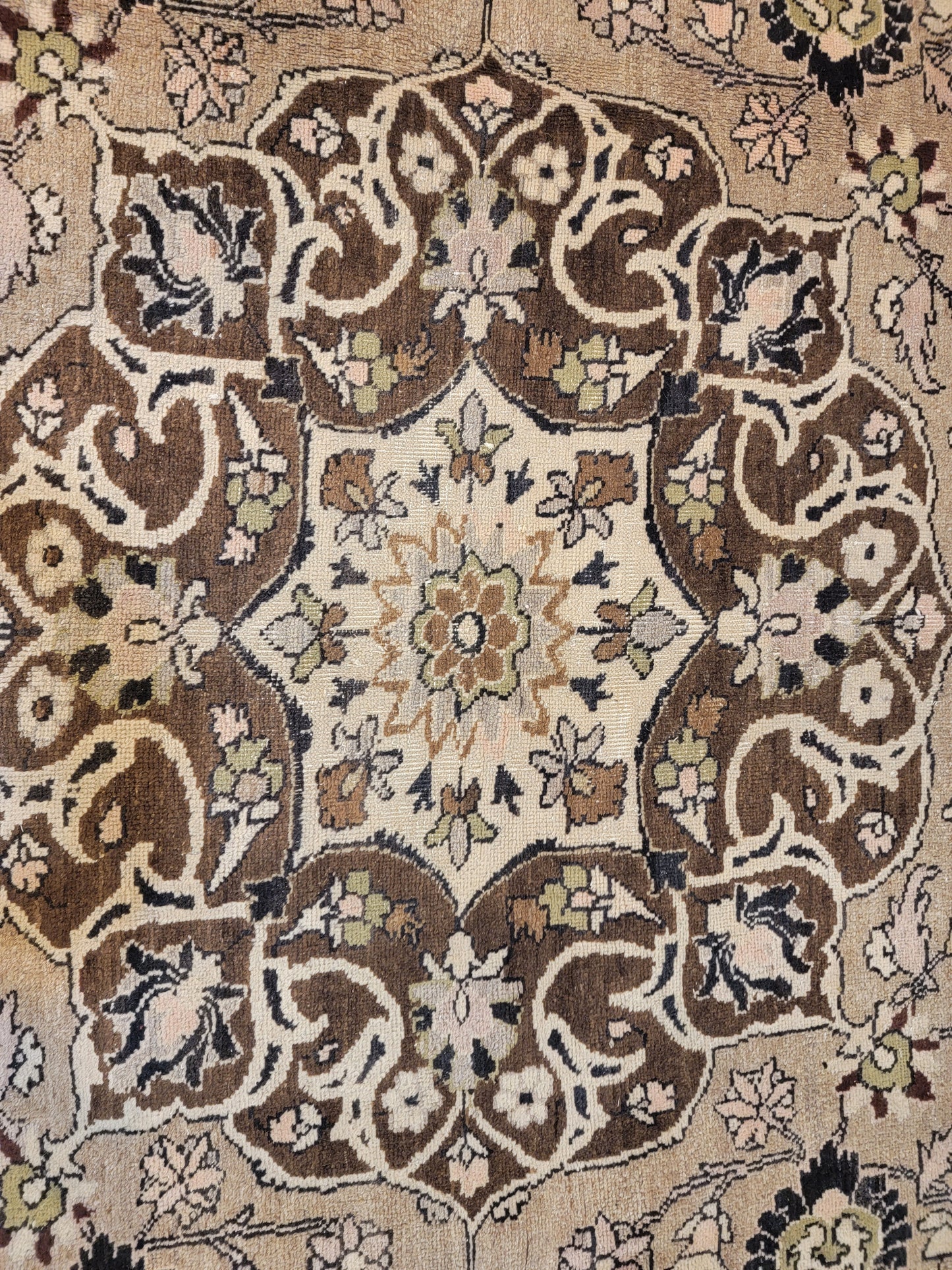 Hand-Knotted Wool Rug Semnan 9' x 12'3"