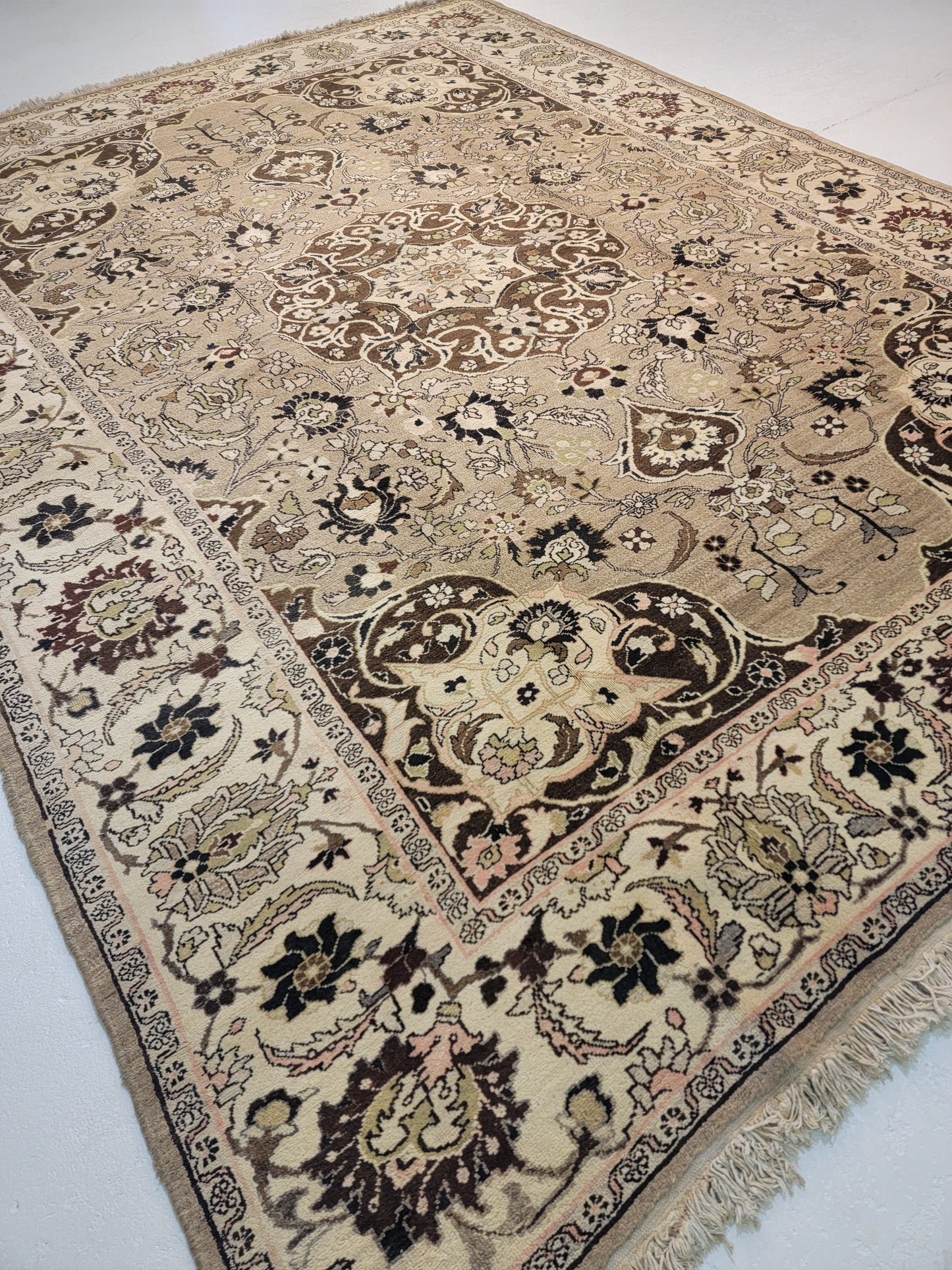 Hand-Knotted Wool Rug Semnan 9' x 12'3"