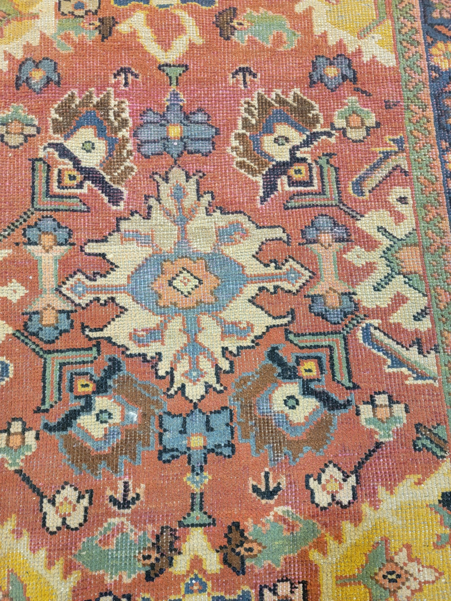 Antique Hand-Knotted Wool Rug Sultanabad/Meshkabad 10'5" x 17'3"