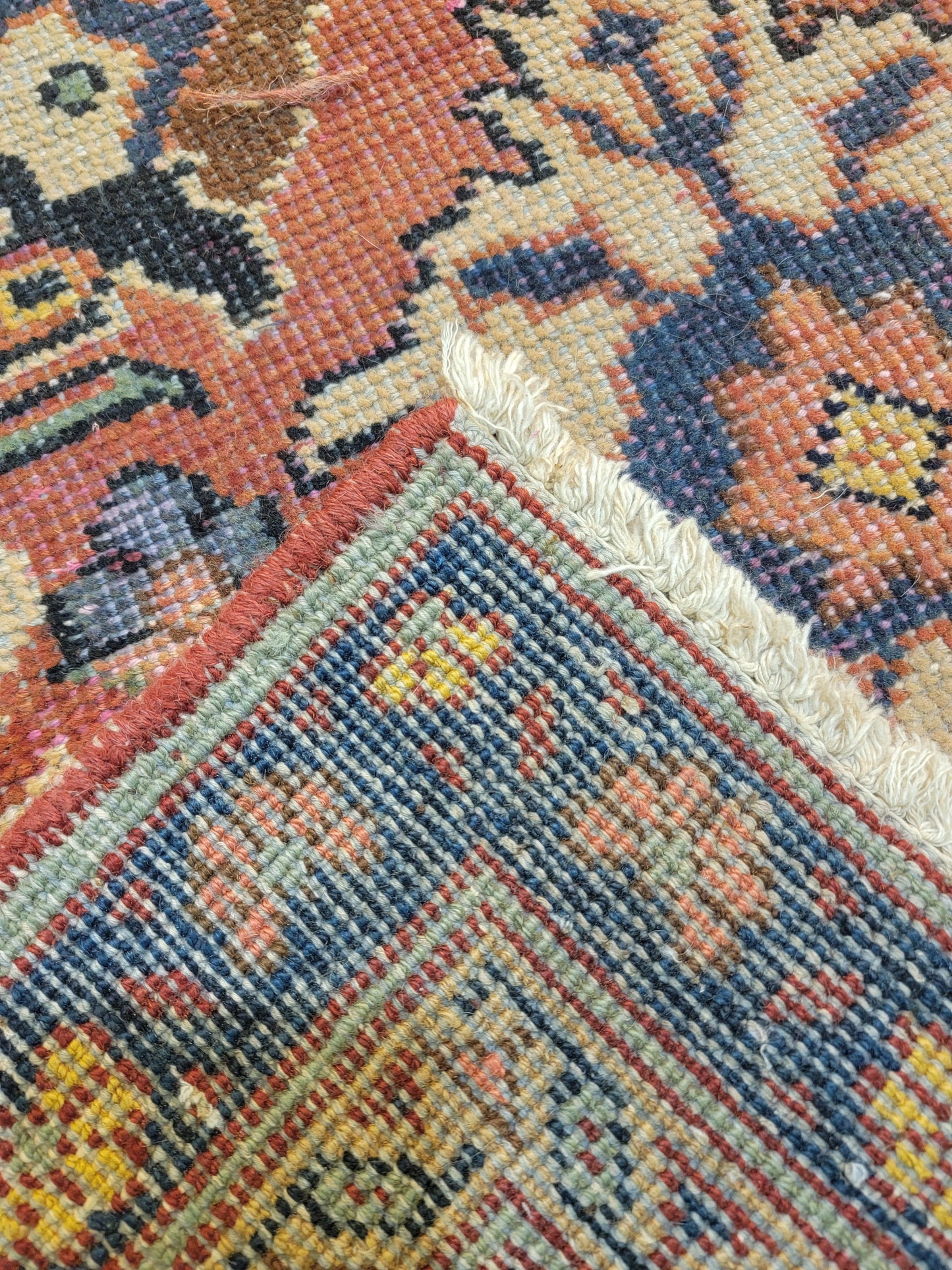 Antique Hand-Knotted Wool Rug Sultanabad/Meshkabad 10'5" x 17'3"