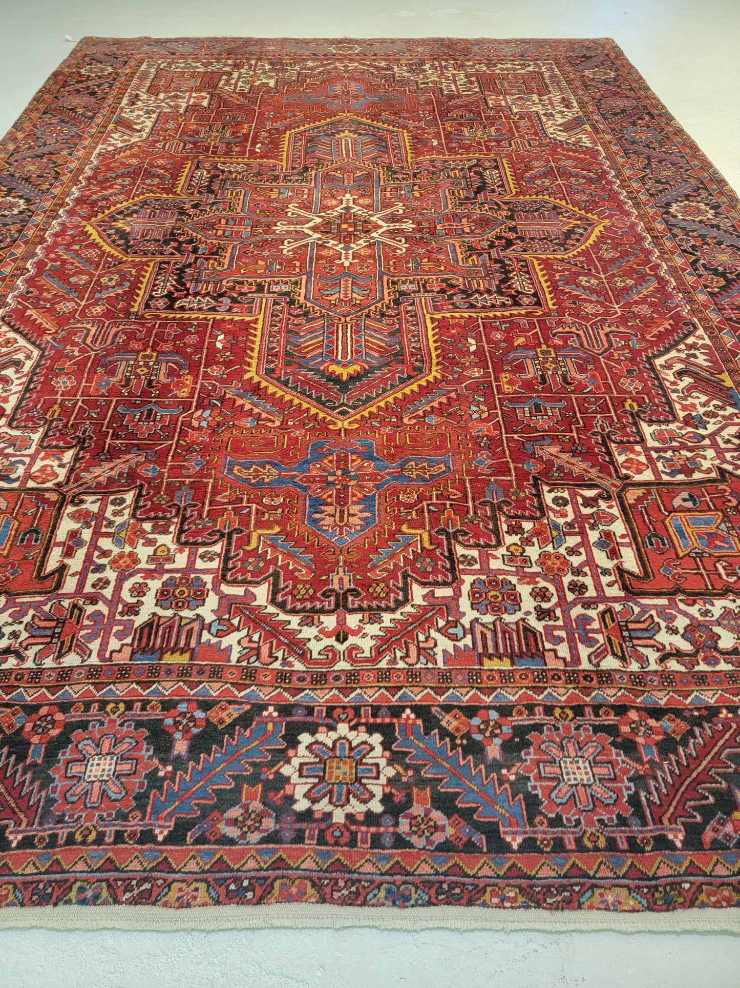 Antique Hand-Knotted Wool Rug Heriz 9'9" x 13'