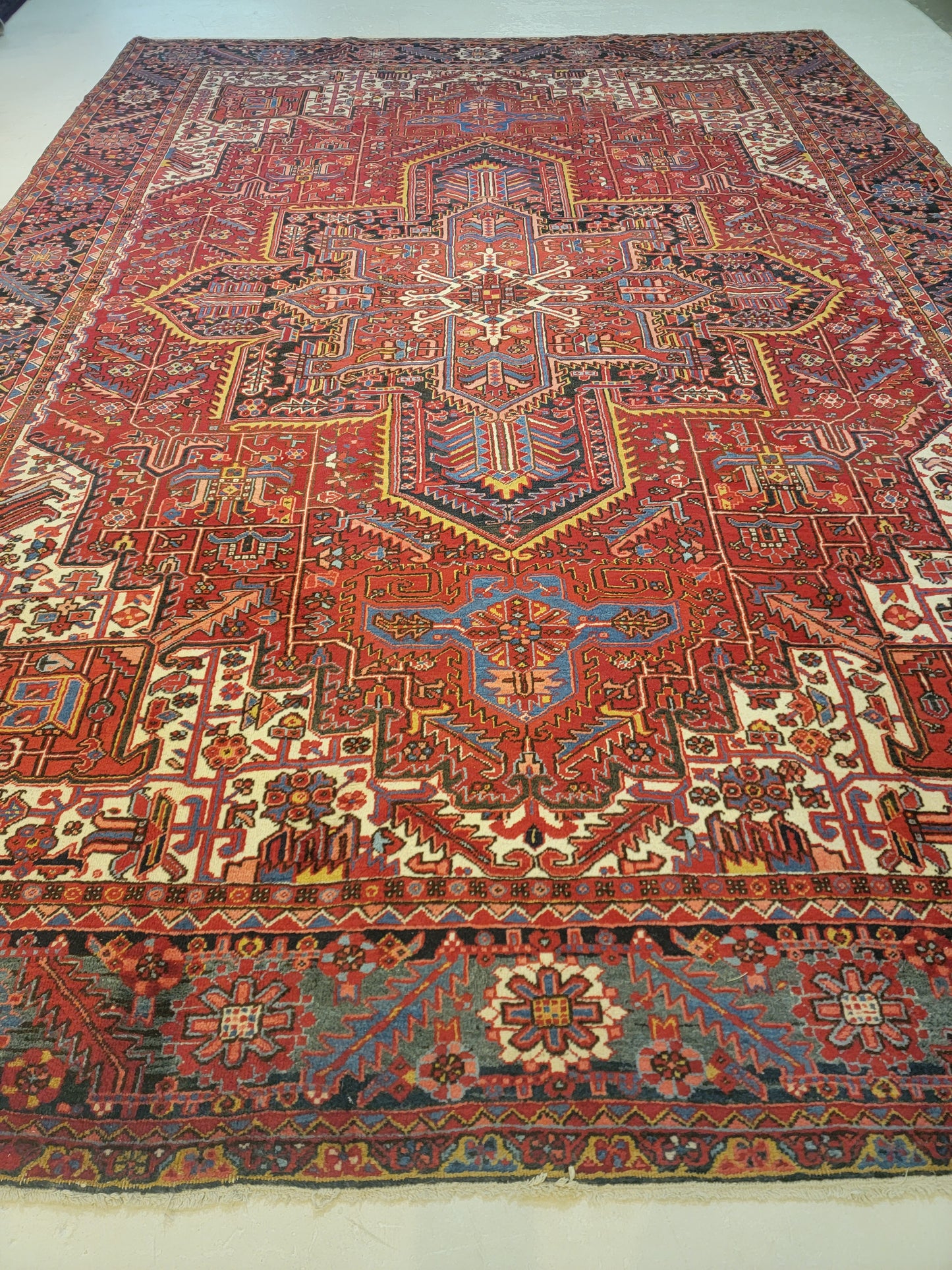 Antique Hand-Knotted Wool Rug Heriz 9'9" x 13'