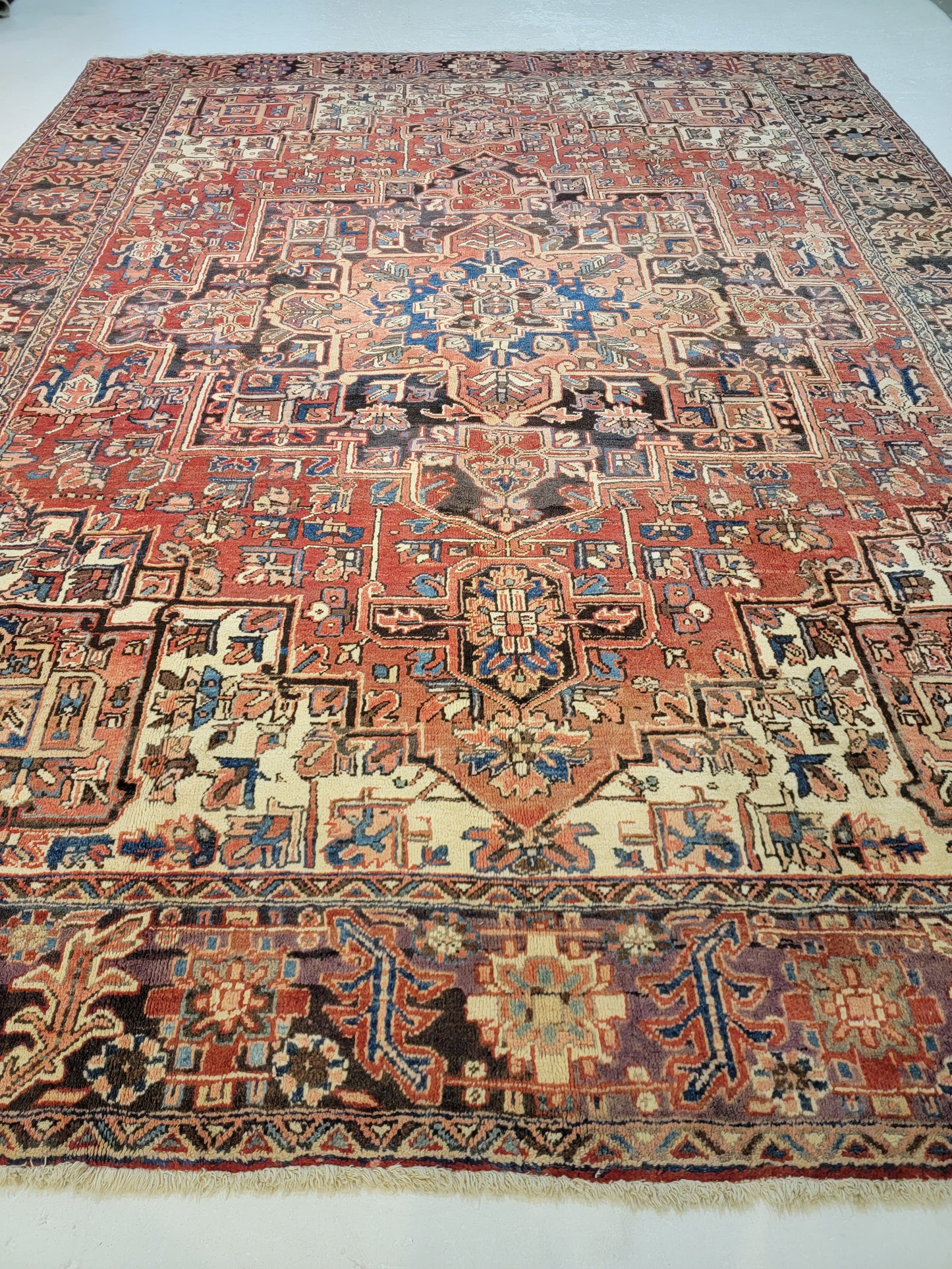 Antique Hand-Knotted Wool Rug Heriz 10' x 12'9"