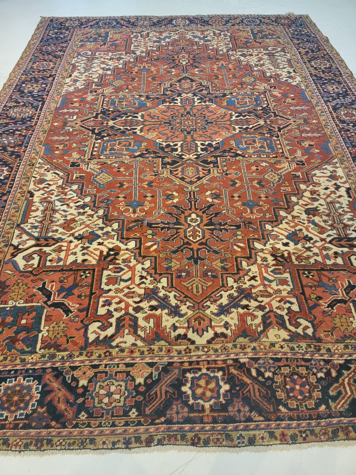 Antique Hand-Knotted Wool Rug Heriz Serapi 8' x 11'3"