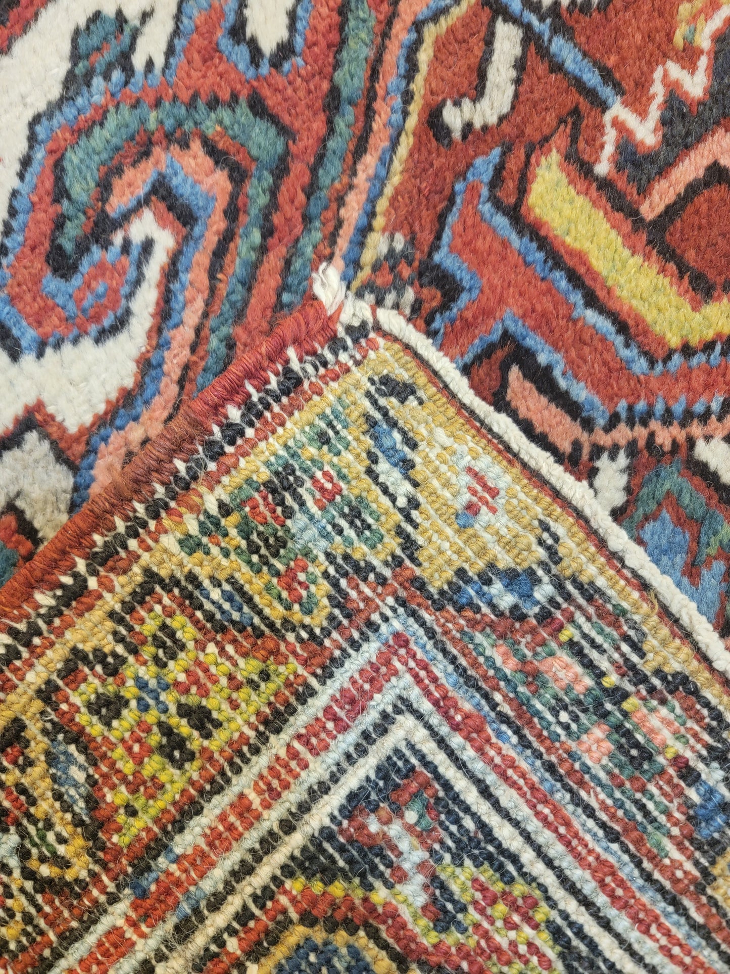 Antique Hand-Knotted Wool Rug Heriz Serapi 7'10" x 9'10"