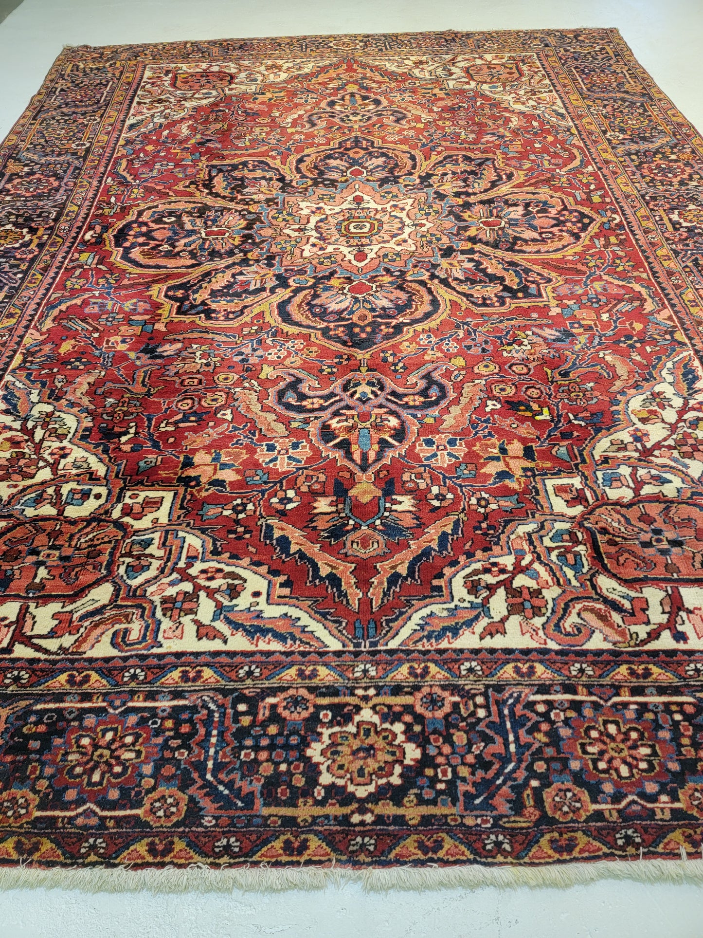 Antique Hand-Knotted Wool Rug Heriz 9'10" x 13'3"