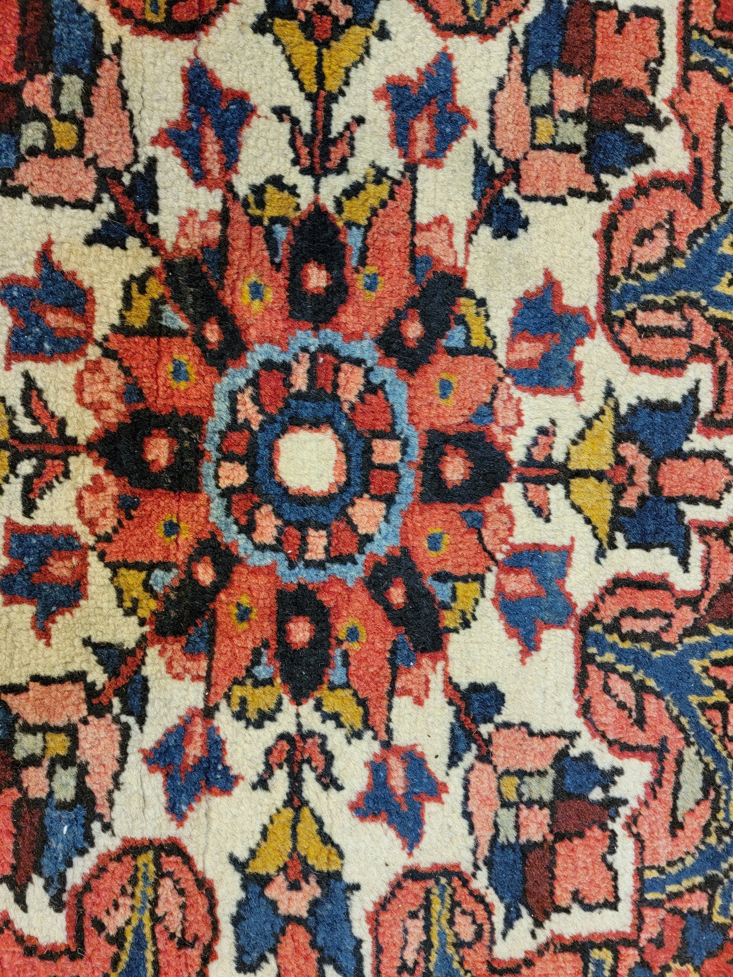 Antique Hand-Knotted Wool Rug Heriz 10'8" x 13'6"