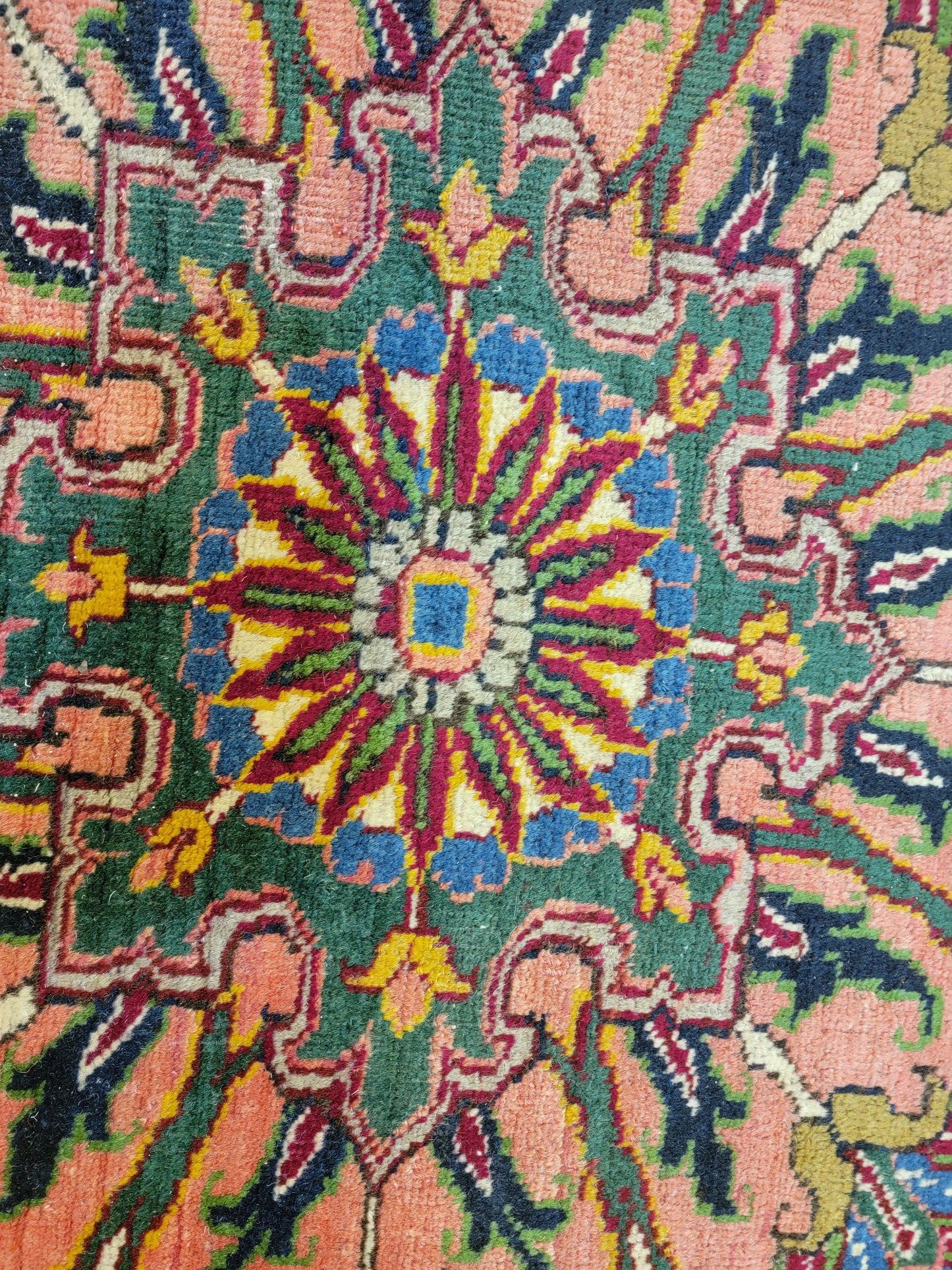 Antique Hand-Knotted Wool Rug Heriz Serapi Sharabyan 10'8" x 12'10"